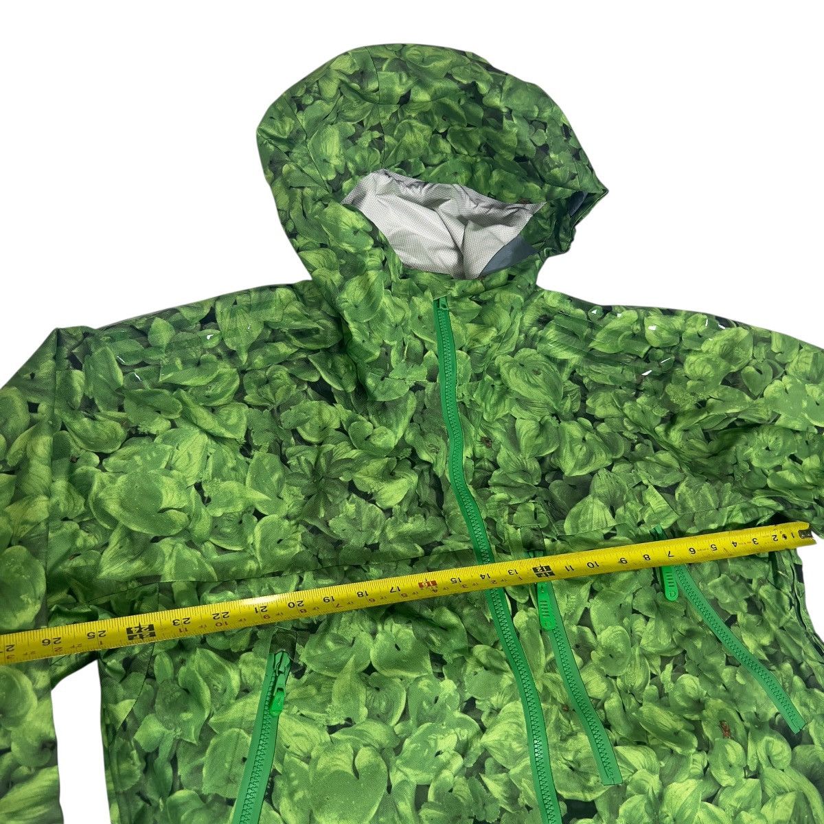 Burton iDiom 2009 Burton iDiom Fujiwara “Lily Print” Jacket NWT Sz Large Size US L / EU 52-54 / 3 - 19 Thumbnail