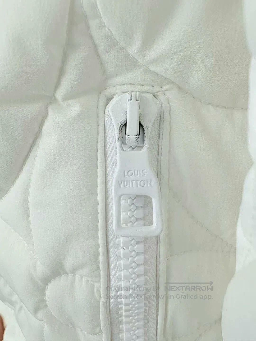 Louis Vuitton louis vuitton embossed logo puffer jacket. Size M / US 6-8 / IT 42-44 - 4 Thumbnail