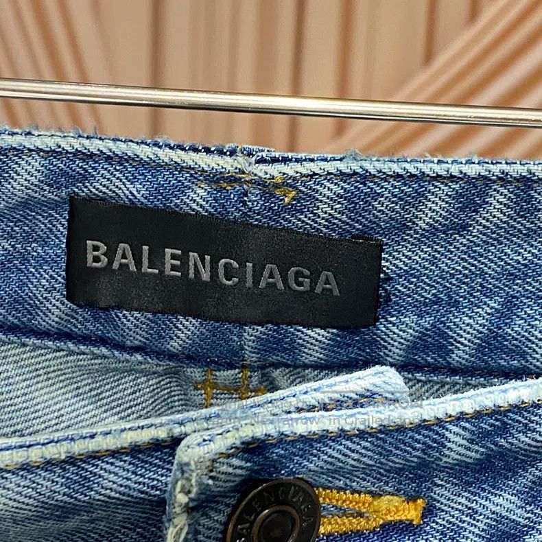 Balenciaga Balenciaga Washed Blue Destroyed Denim Pants Size US 32 / EU 48 - 3 Thumbnail