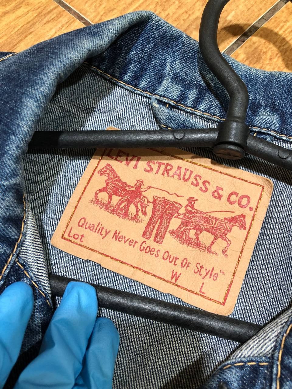 Levi's Levis Trucker Denim Jacket Size L Iconic Jean Western Size US L / EU 52-54 / 3 - 2 Thumbnail