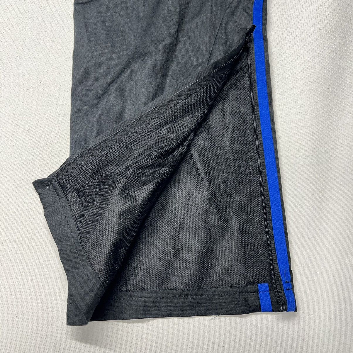 Adidas Adidas Track Pants Black Straight Blue Stripe Climalite Y2K Size US 30 / EU 46 - 12 Thumbnail