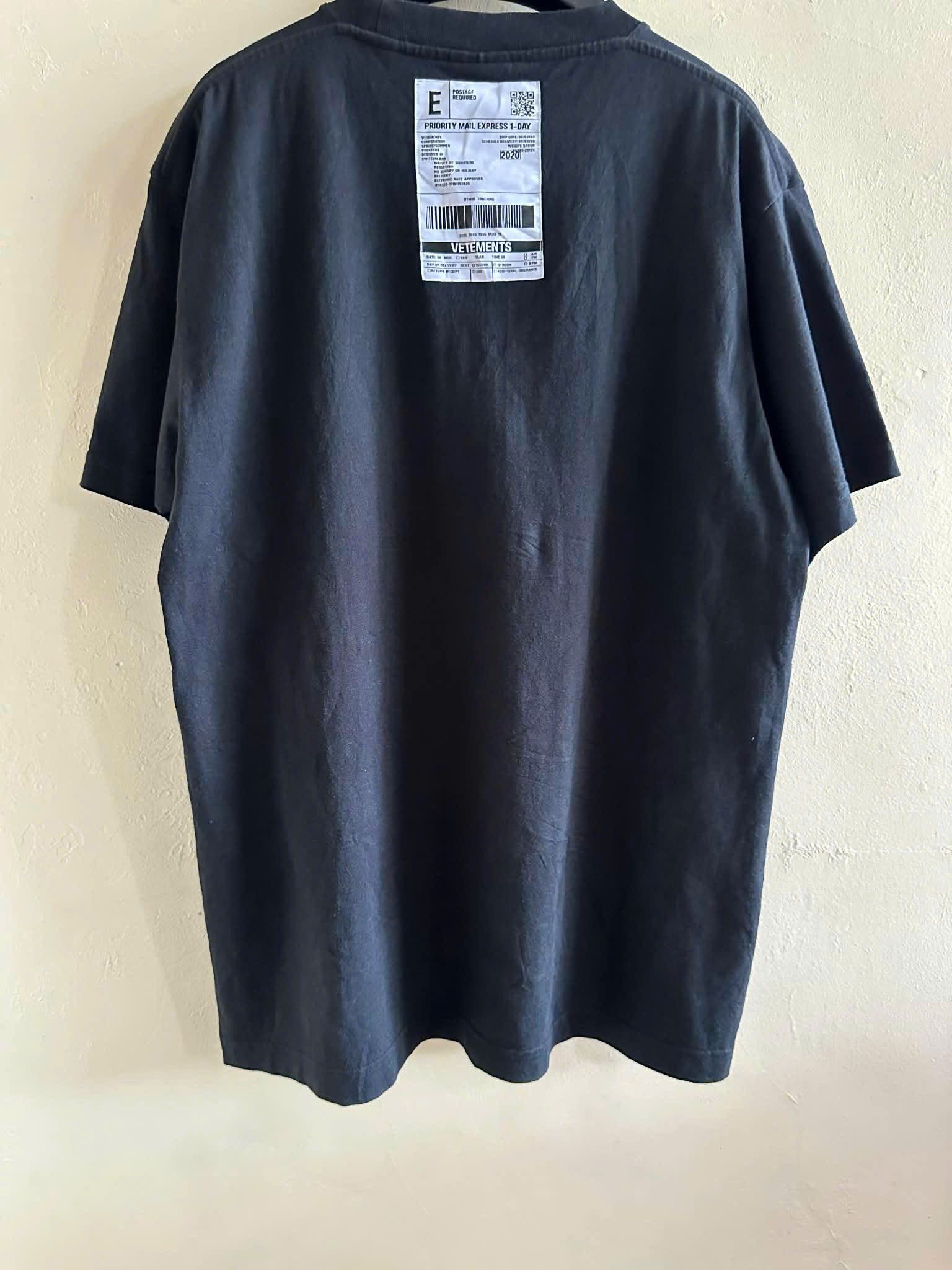 Vetements T SHIRT VETEMNES Size US XS / EU 42 / 0 - 2 Thumbnail
