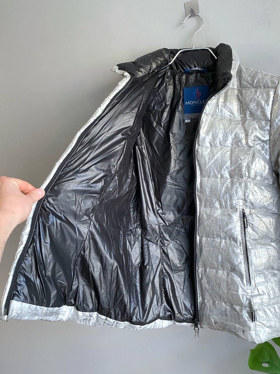 Moncler Vintage Moncler Grenoble Womens Metallic Puffer Jacket Sz 40 Size S / US 4 / IT 40 - 9 Thumbnail