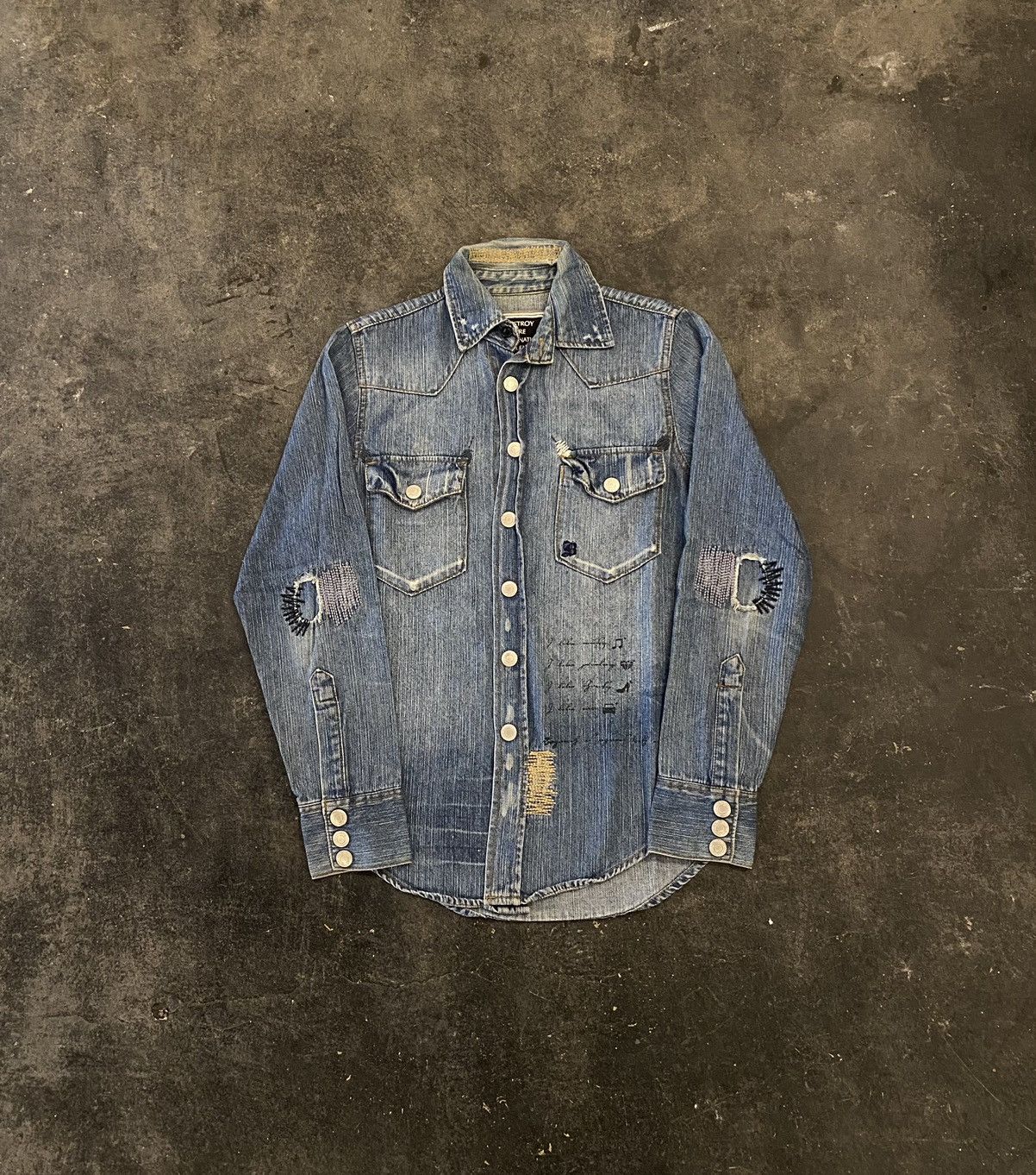 Beauty Beast × Japanese Brand Love & Peace Japan Bagarch Denim Long Shirt Size US S / EU 44-46 / 1 - 1 Thumbnail