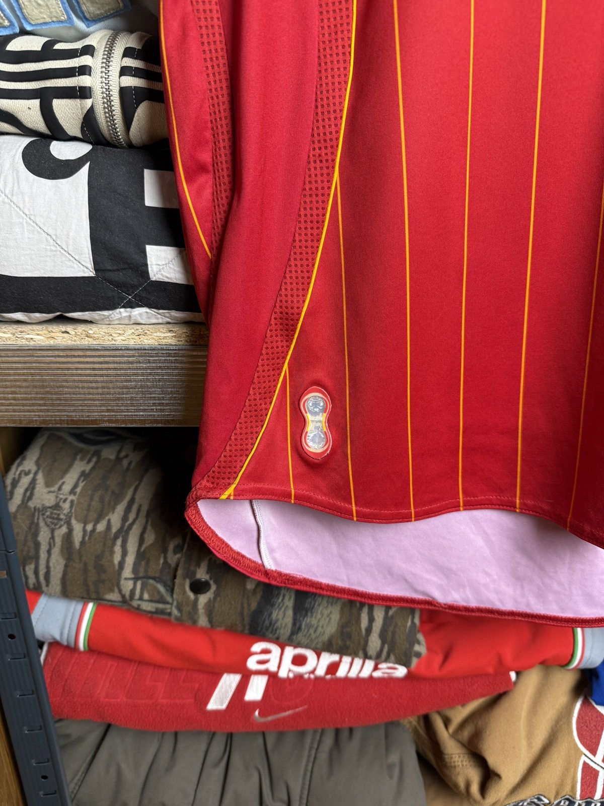 Adidas VINTAGE ADIDAS SPAIN 2005 FOOTBALL SOCCER HOME JERSEY Size US L / EU 52-54 / 3 - 5 Thumbnail