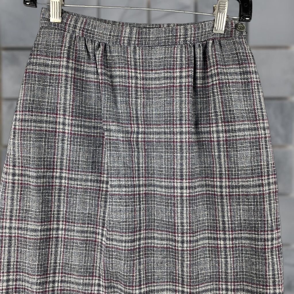 Pendleton VINTAGE Pendleton Skirt 4 Womens Gray Tartan Plaid Wool USA Made 70s Size 27" / US 4 / IT 40 - 1 Thumbnail