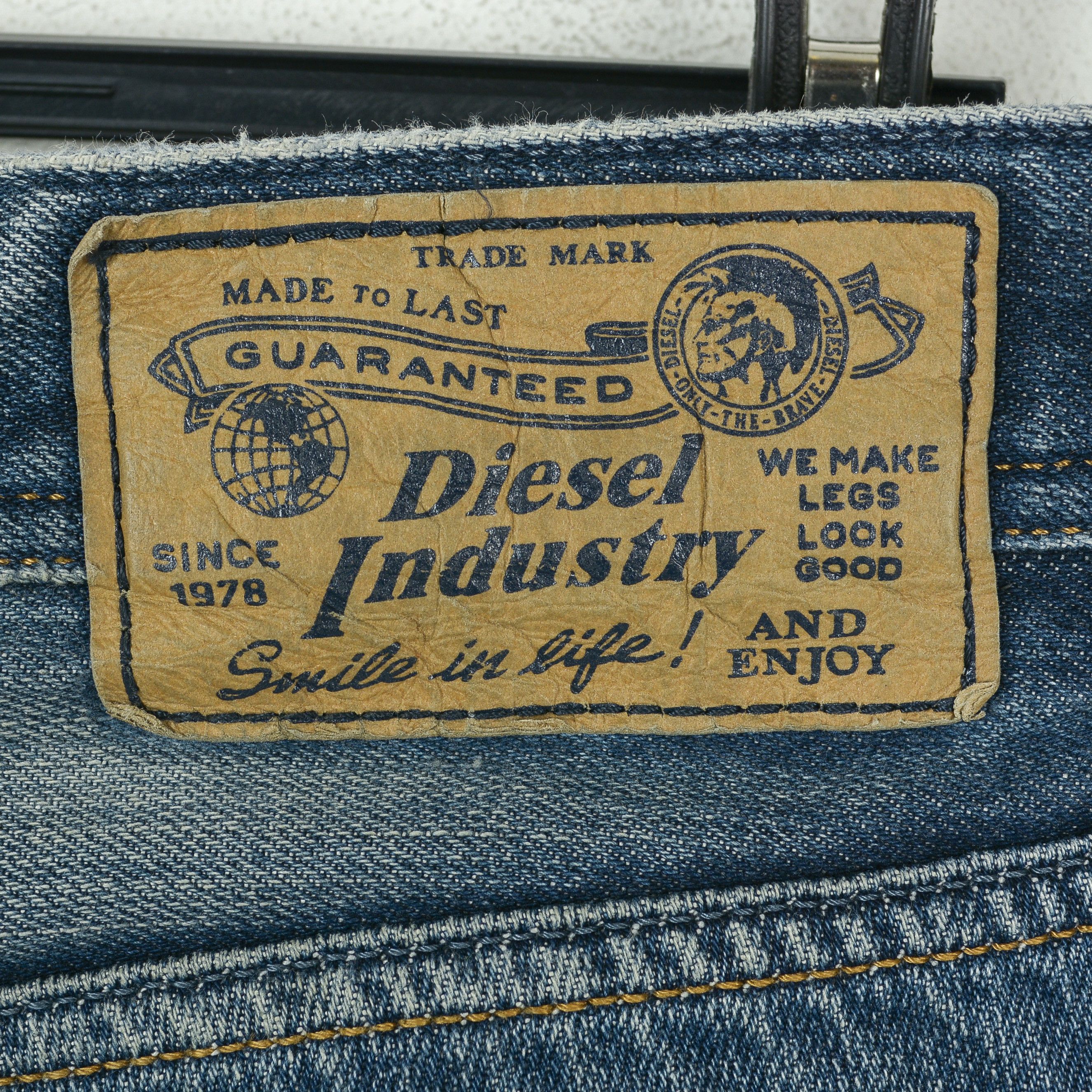 Diesel Larkee W34 L32 Regular Fit Straight Jeans Ripped Denim Pants Size US 34 / EU 50 - 5 Thumbnail