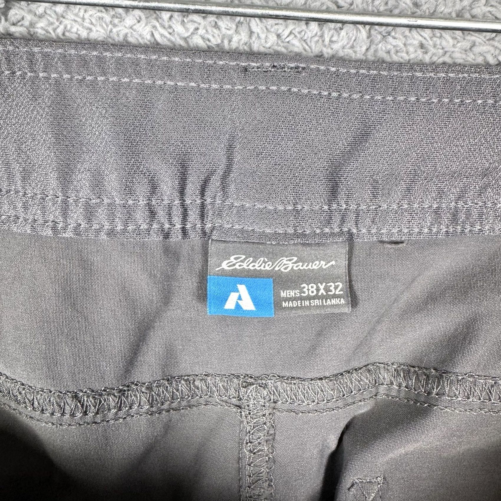 Eddie Bauer Eddie Bauer First Ascent Pants Mens 38x32 Cargo Zip Hike Pro Guide Unlined Gray Regular Size 38"} Size US 38 / EU 54 - 7 Thumbnail