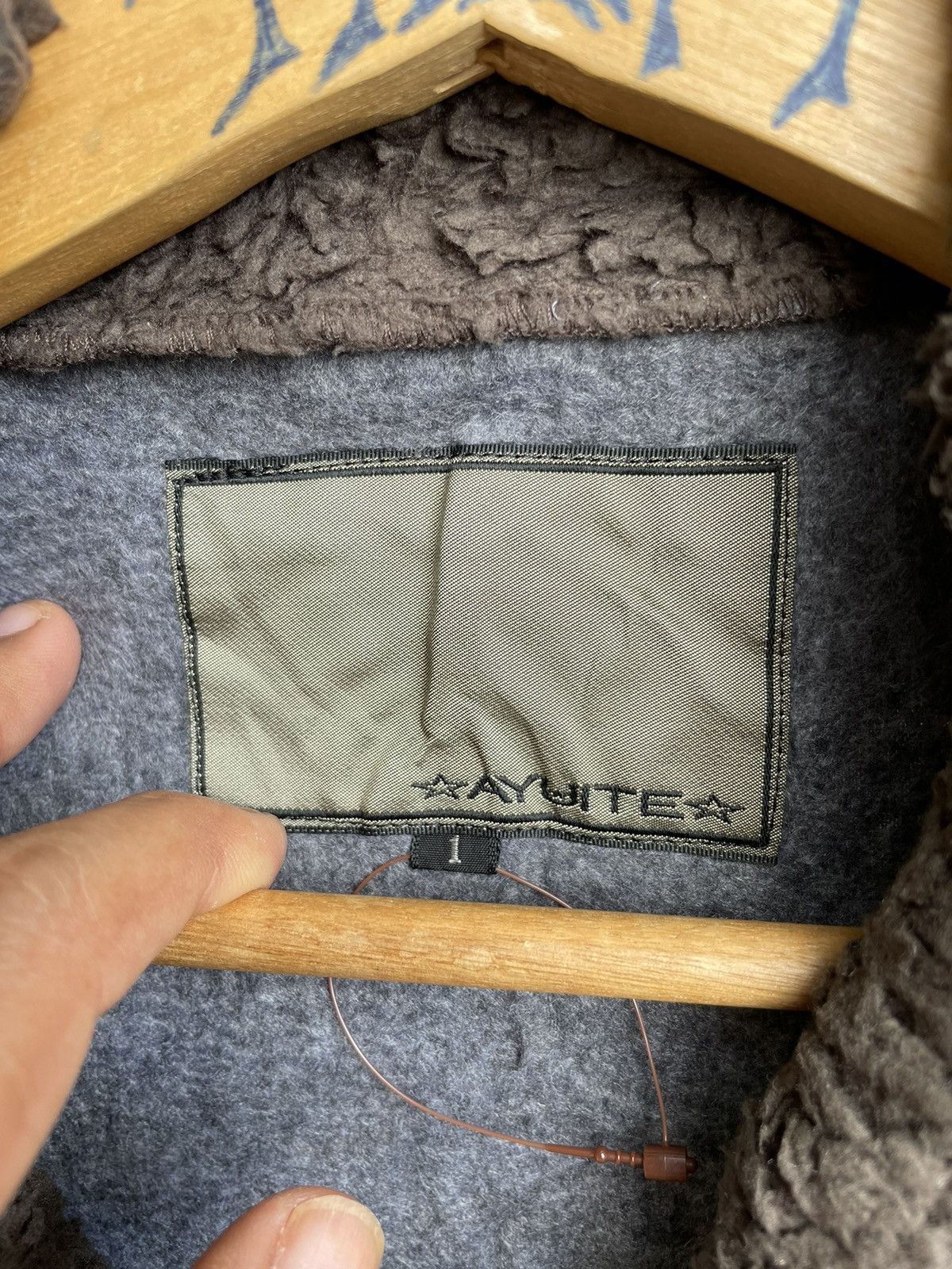Japanese Brand Vintage Ayuite By Issey Miyake Sherpa sweter Japan 🇯🇵 Size S / US 4 / IT 40 - 6 Thumbnail