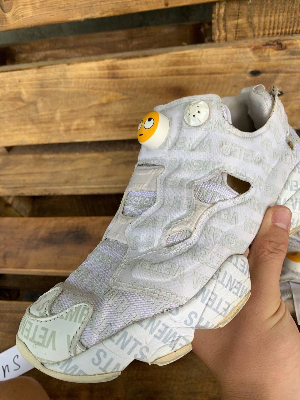 Reebok × Vetements Reebok VETEMENTS x InstaPump Fury 'Emoji' Size US 6 / EU 39 - 13 Thumbnail