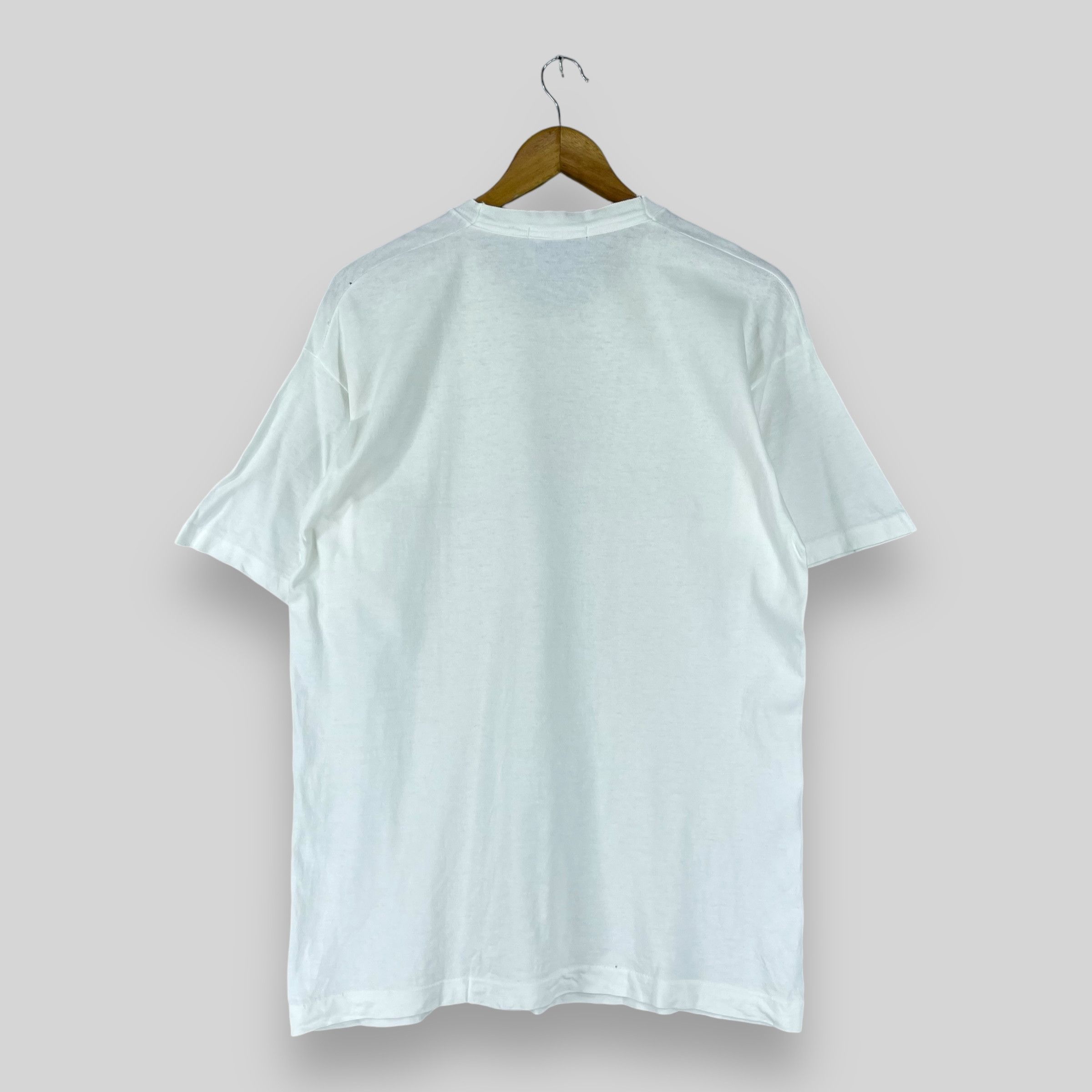 Eddie Bauer Vintage 90's EDDIE BAUER Outdoor Spellout Printed Tshirt Size US M / EU 48-50 / 2 - 7 Thumbnail