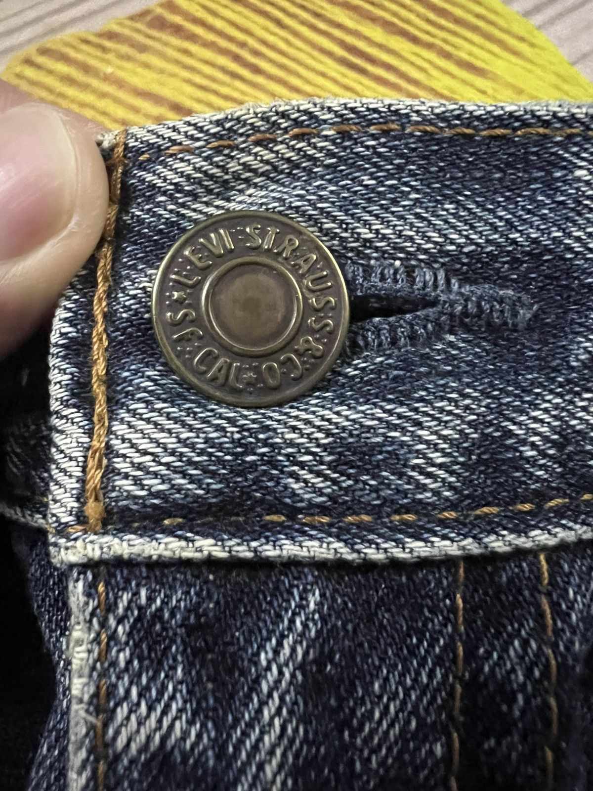 Levi's × Levi's Vintage Clothing VINTAGE LEVIS 505 DISTRESSED JEANS Size US 28 / EU 44 - 5 Thumbnail