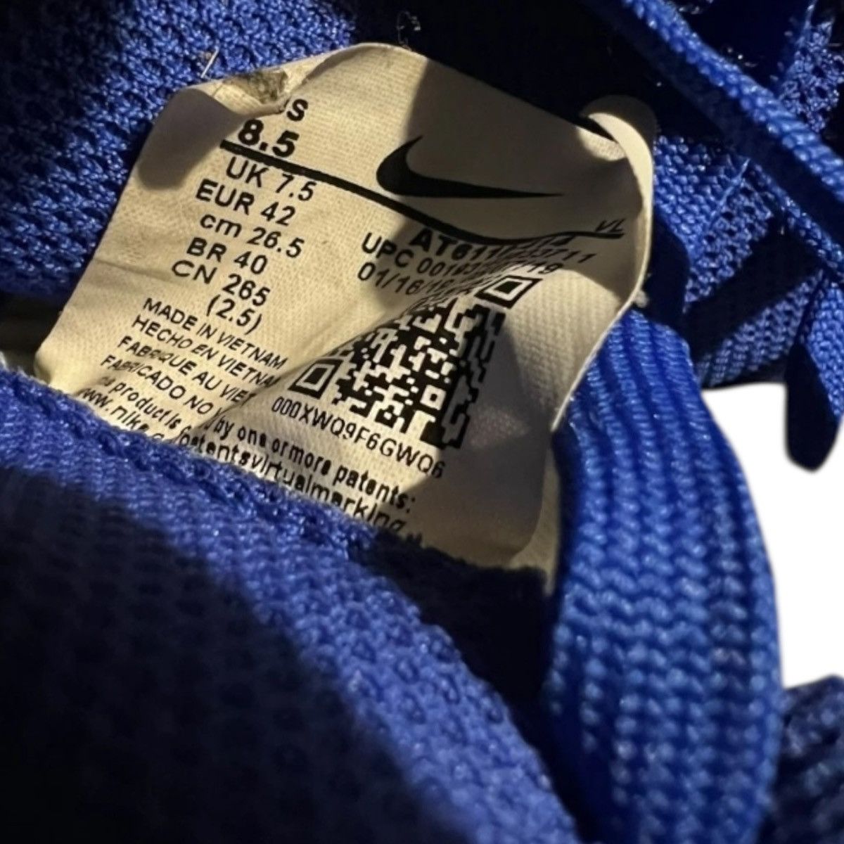 Nike *Like New* 2019 Nike Tiempo Indoors Size US 8.5 / EU 41-42 - 7 Thumbnail
