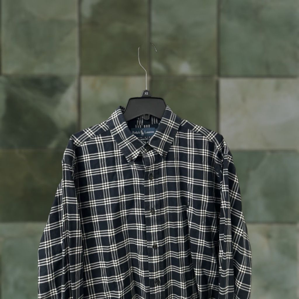 Ralph Lauren VINTAGE Ralph Lauren Shirt Mens L Navy Blue Plaid Classic Fit Button Down L/S Size US L / EU 52-54 / 3 - 1 Thumbnail