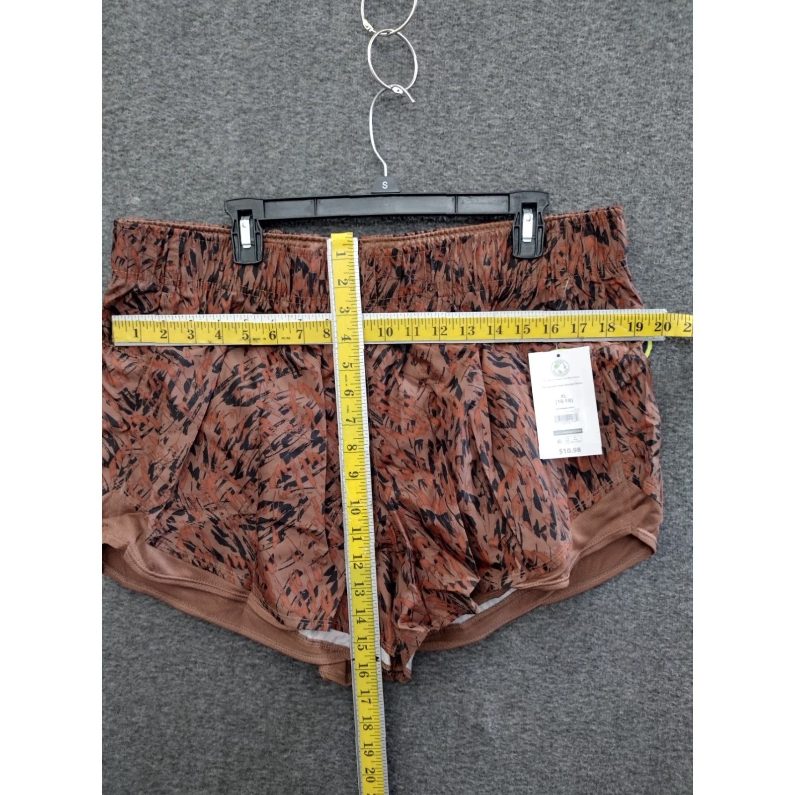 Athletic Works Athletic Works Shorts Women's XL Running Active Liner Brown Black Multicolor Inseam 2.0 in. Solid Wind Shorts Athletic Size 40" / US 18 - 4 Thumbnail
