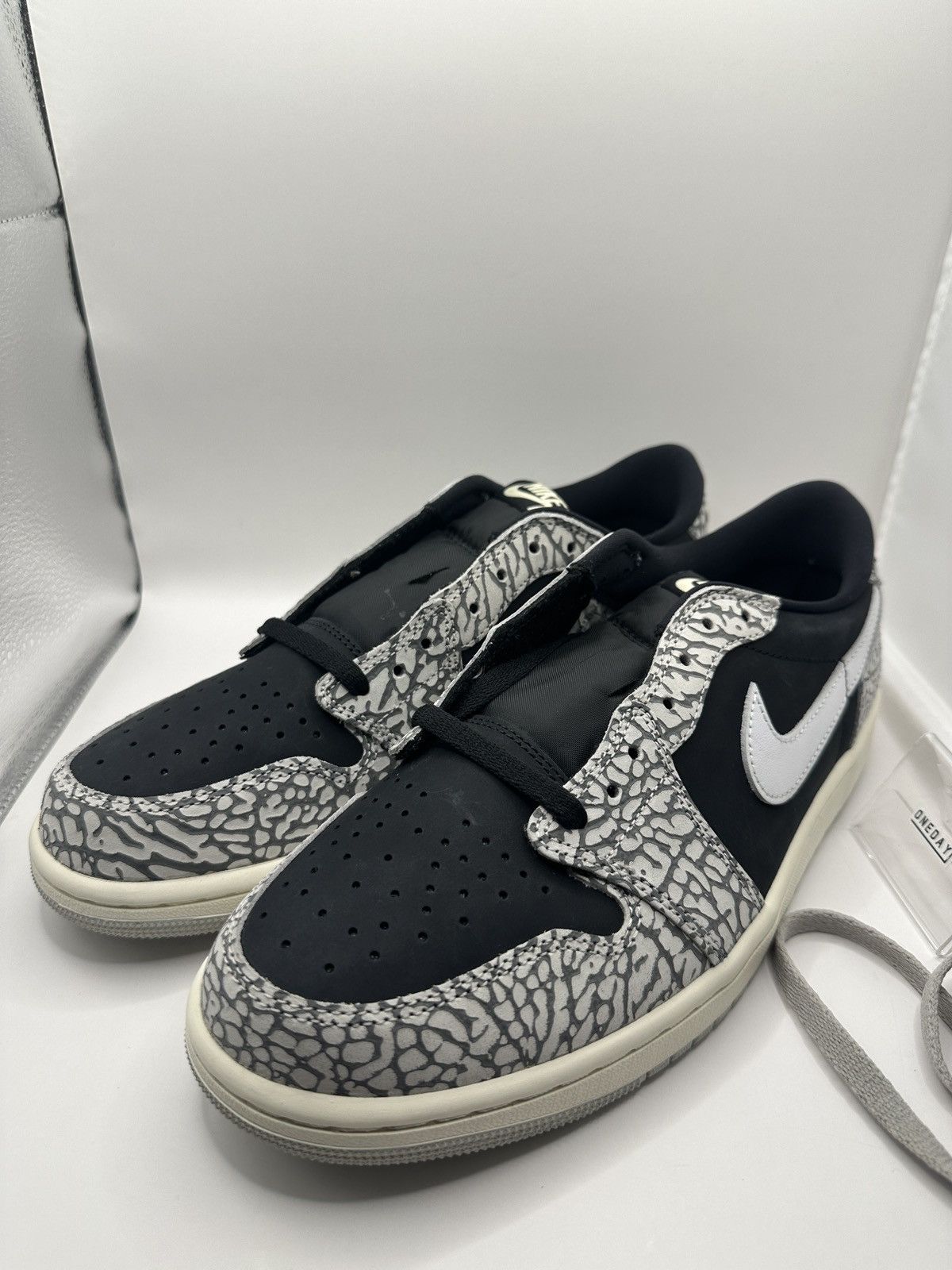 Jordan Brand Jordan 1 Retro Low OG Black Cement Size US 10 / EU 43 - 1 Thumbnail
