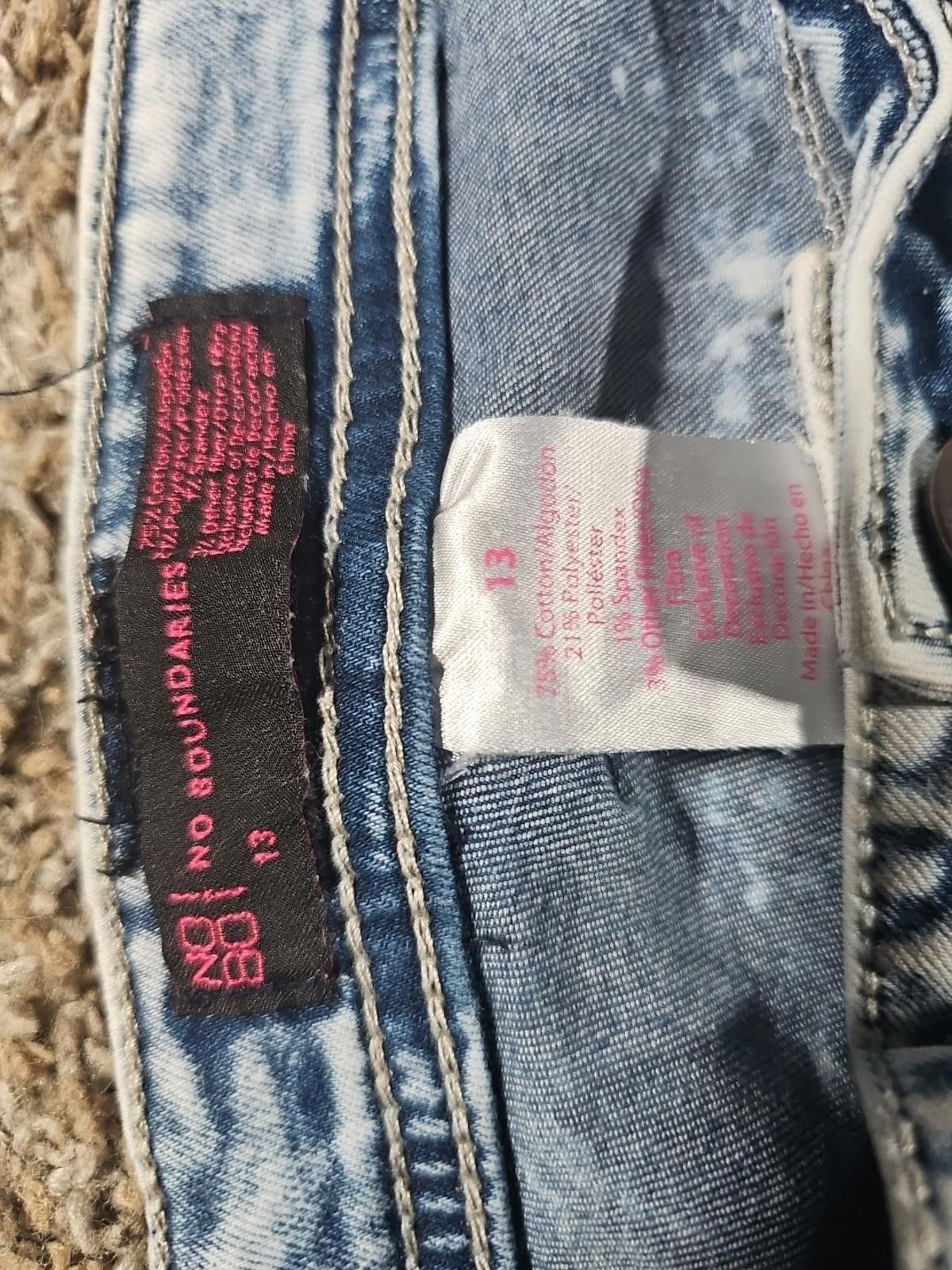 NBDN Nobrandedon NOBO No Boundaries Cuffed Capris 13 Size 30" / US 8 / IT 44 - 4 Thumbnail