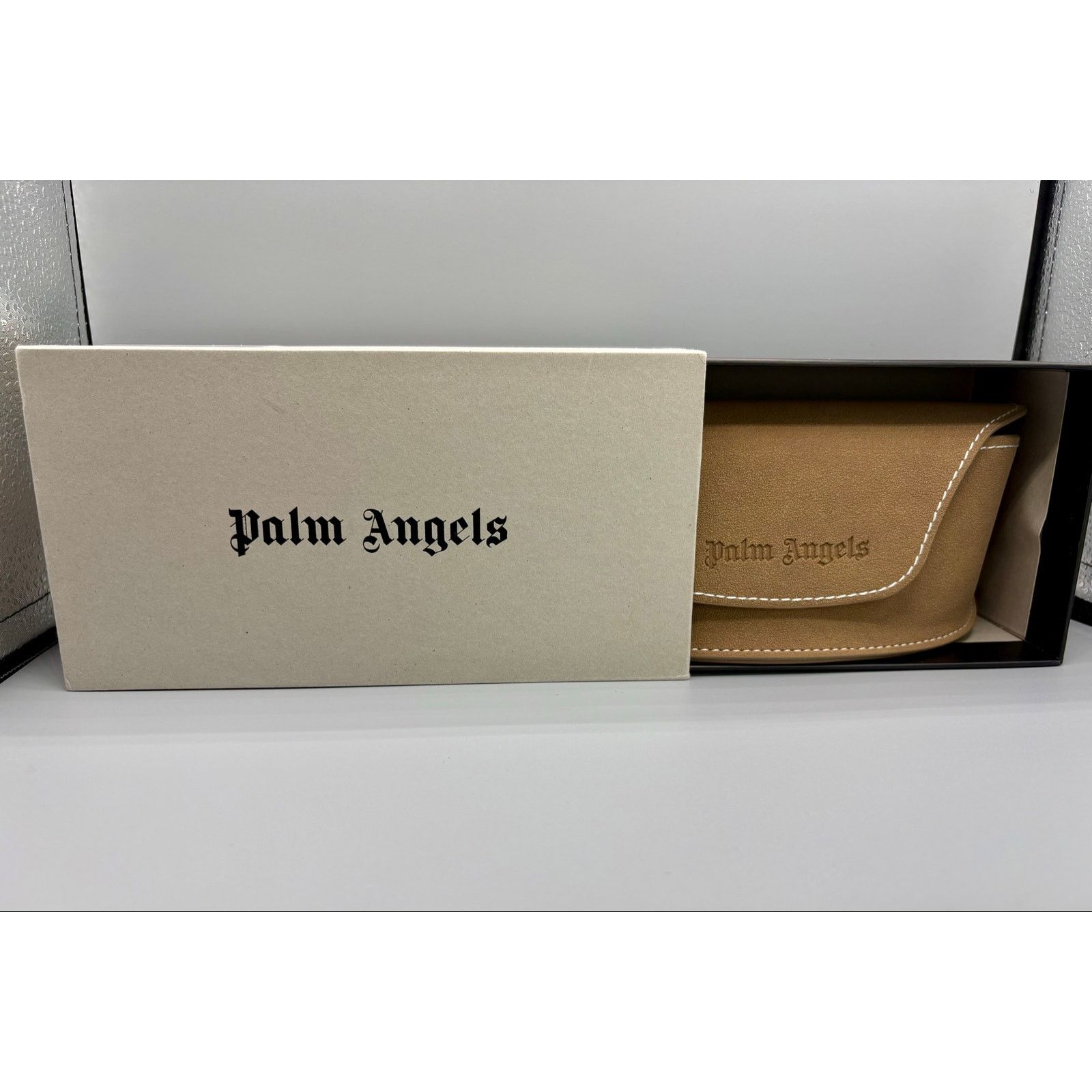 Palm Angels NIB Palm Angels Sunglasses - White Frame, Gradient Blue Lens Size ONE SIZE - 7 Thumbnail