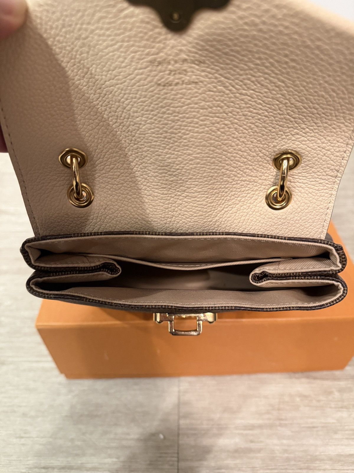 Louis Vuitton Louis Vuitton Clapton Damier Leather Backpack - Brown Size ONE SIZE - 6 Thumbnail