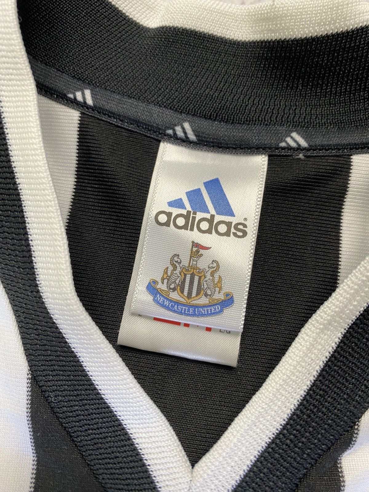 Adidas × Vintage Vintage Newcastle United 2001-2003 Adidas Soccer Jersey Size US L / EU 52-54 / 3 - 12 Thumbnail