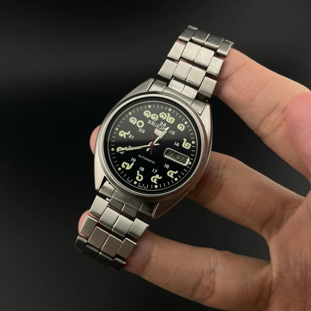 Seiko 1990’s VTG SEIKO 5 AUTOMATIC ( Japan ) Size 38 - 6 Thumbnail