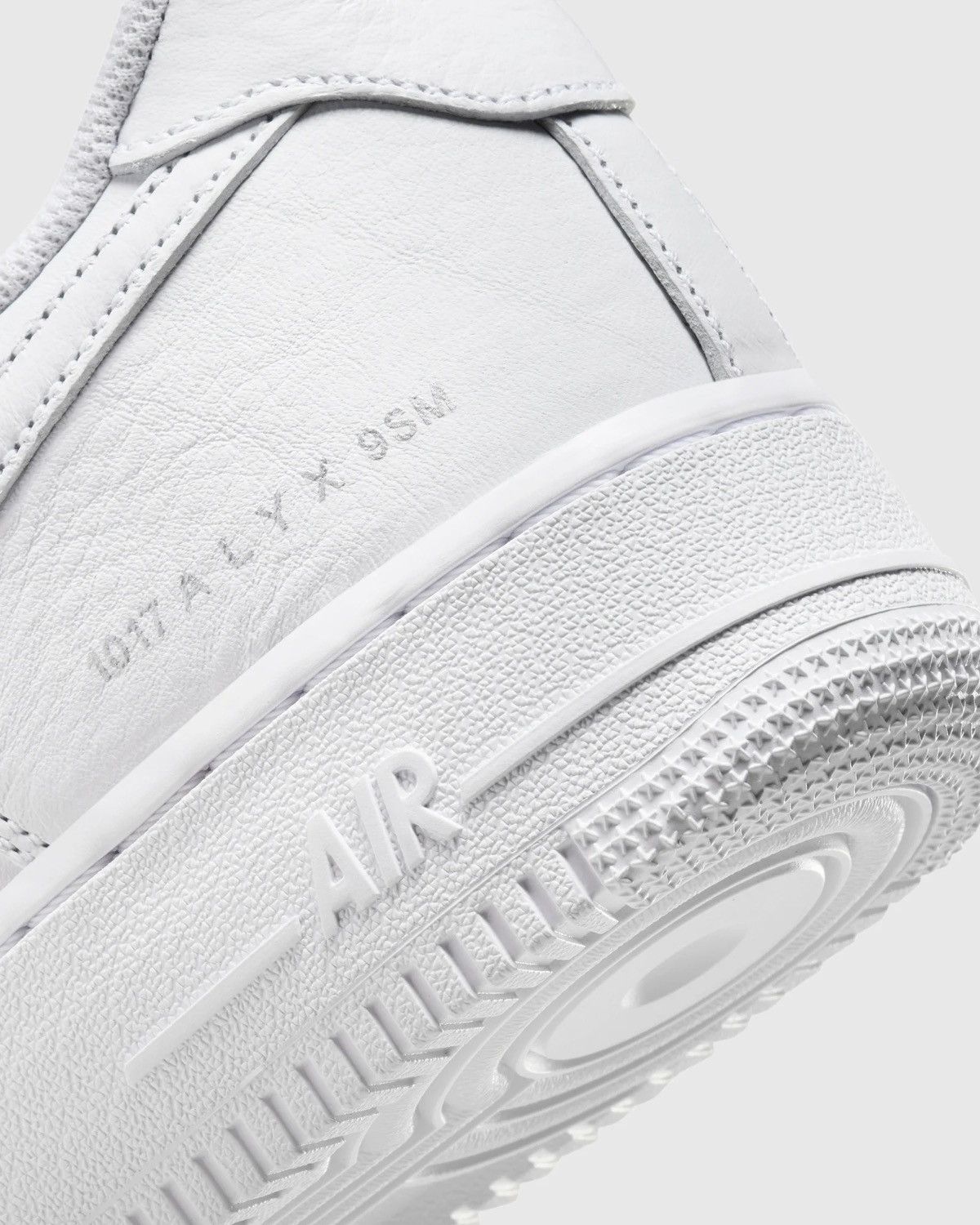 1017 ALYX 9SM Nike x Alyx Air Force 1 Size US 8.5 / EU 41-42 - 4 Thumbnail