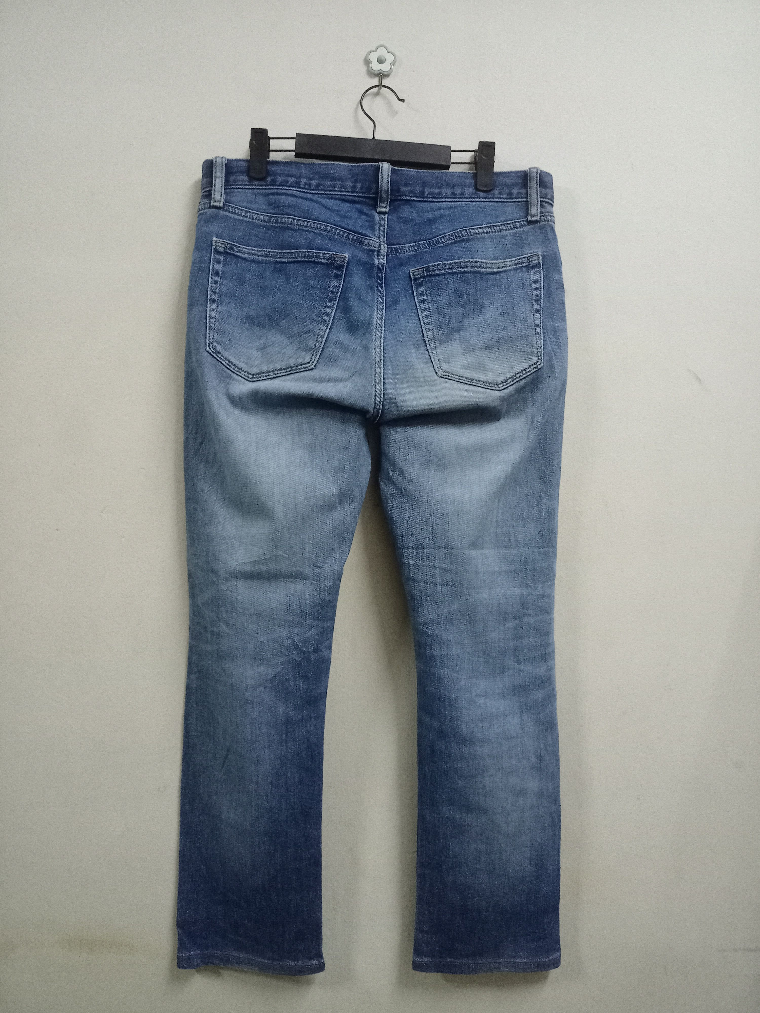Japanese Brand × Uniqlo Vintage Uniqlo Blue Wash Classic Style Distressed Jeans Size US 33 - 14 Thumbnail