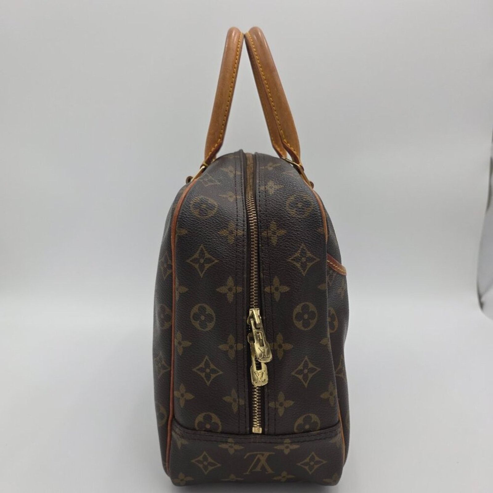 Louis Vuitton Vintage Louis Vuitton Deauville Size ONE SIZE - 4 Thumbnail