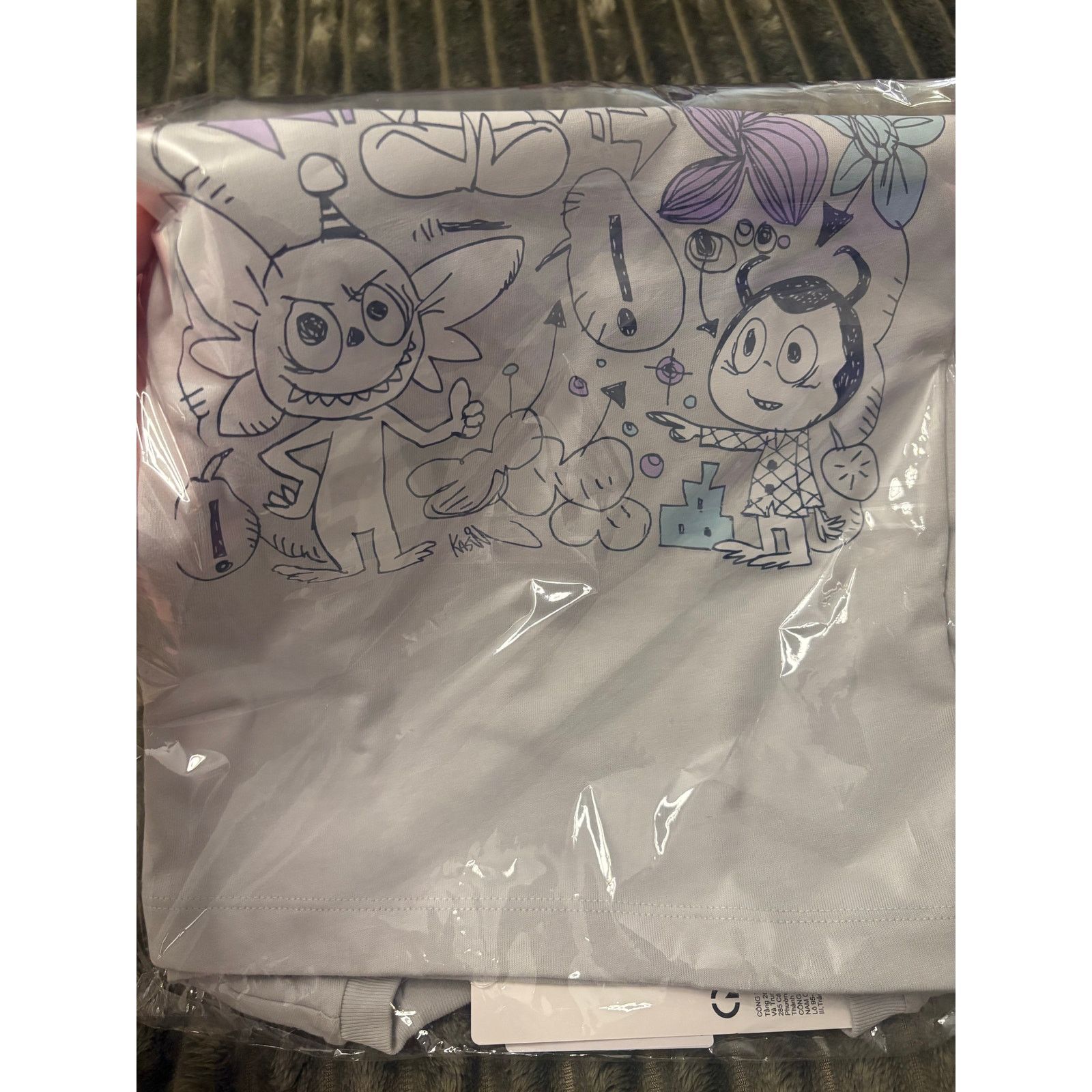 POP MART NWT PopMart Labubu Gray Short Sleeve T-Shirt (Small) Size S / US 4 / IT 40 - 3 Thumbnail