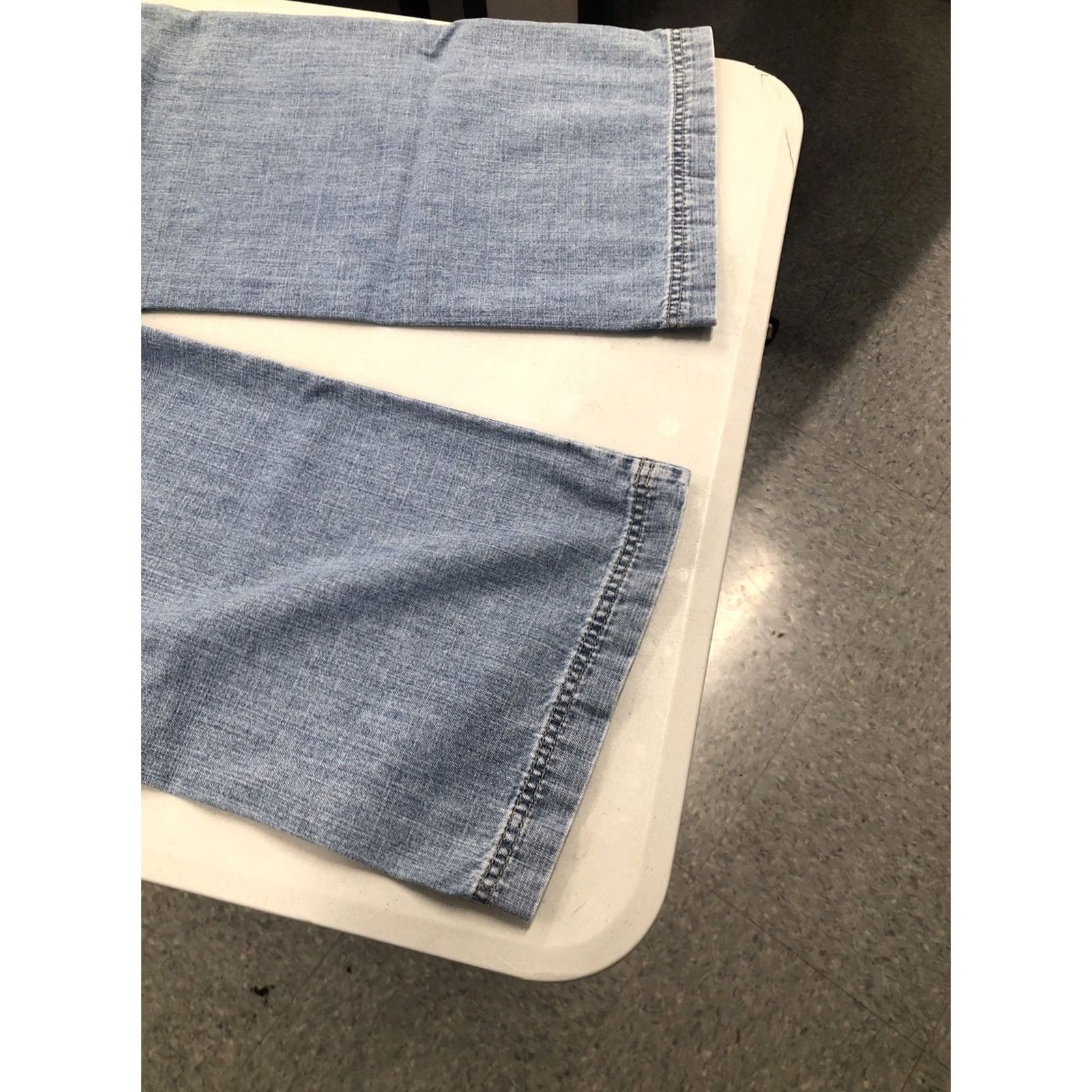 Tommy Hilfiger VINTAGE Tommy Hilfiger Jeans Capri Women 10 Blue 100% Cotton Logo 90s Retro Hipster Mids Rise 25in Inseam 32in Waist 25in 5-Pocket Denim Slim? Size 32" / US 10 / IT 46 - 5 Thumbnail