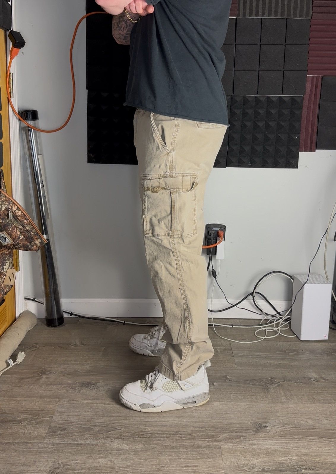 St. Johns Bay Men's Vintage St. John's Bay Cargo Pants Size 34x32 Beige Size US 34 / EU 50 - 2 Thumbnail