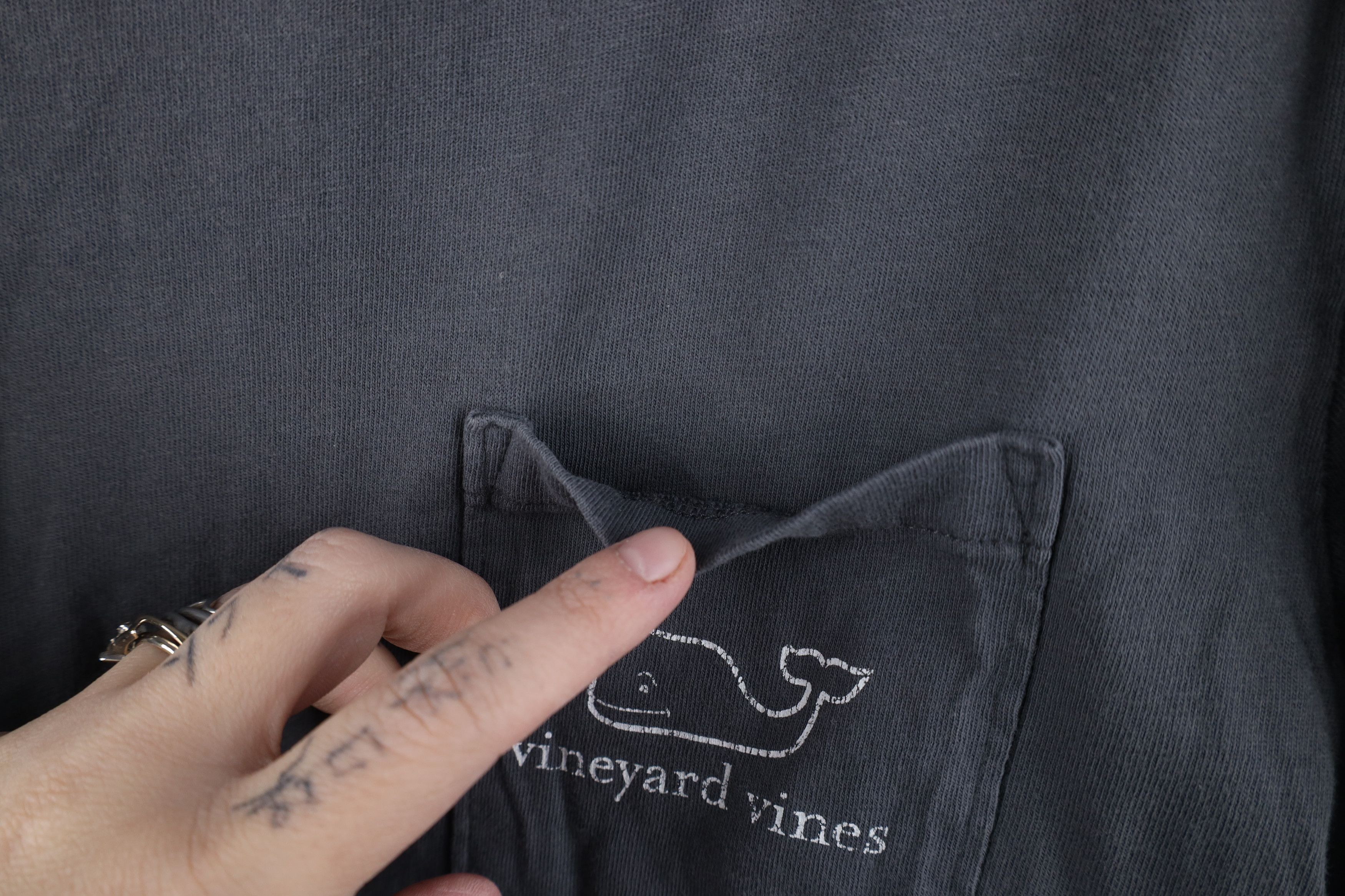 Vineyard Vines Vineyard Vines Spell Whale Long Sleeve Pocket T-Shirt Gray Size US M / EU 48-50 / 2 - 6 Thumbnail