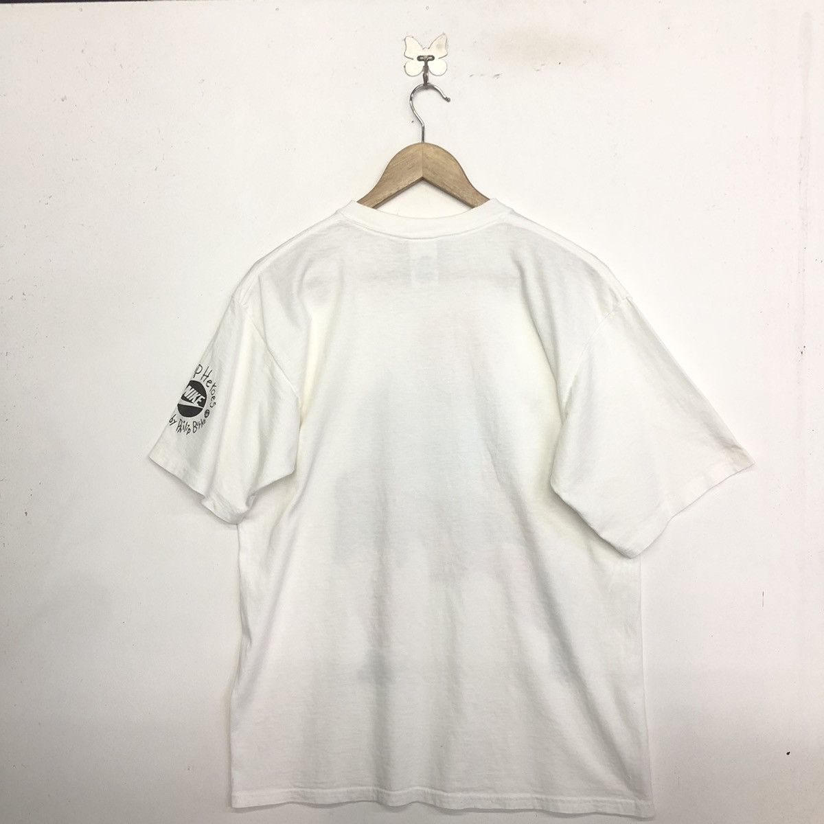 Nike VINTAGE 90 NIKE HOOP HEROES SIR CHARLES BARKLEY ARTWORK TEE Size US M / EU 48-50 / 2 - 8 Thumbnail