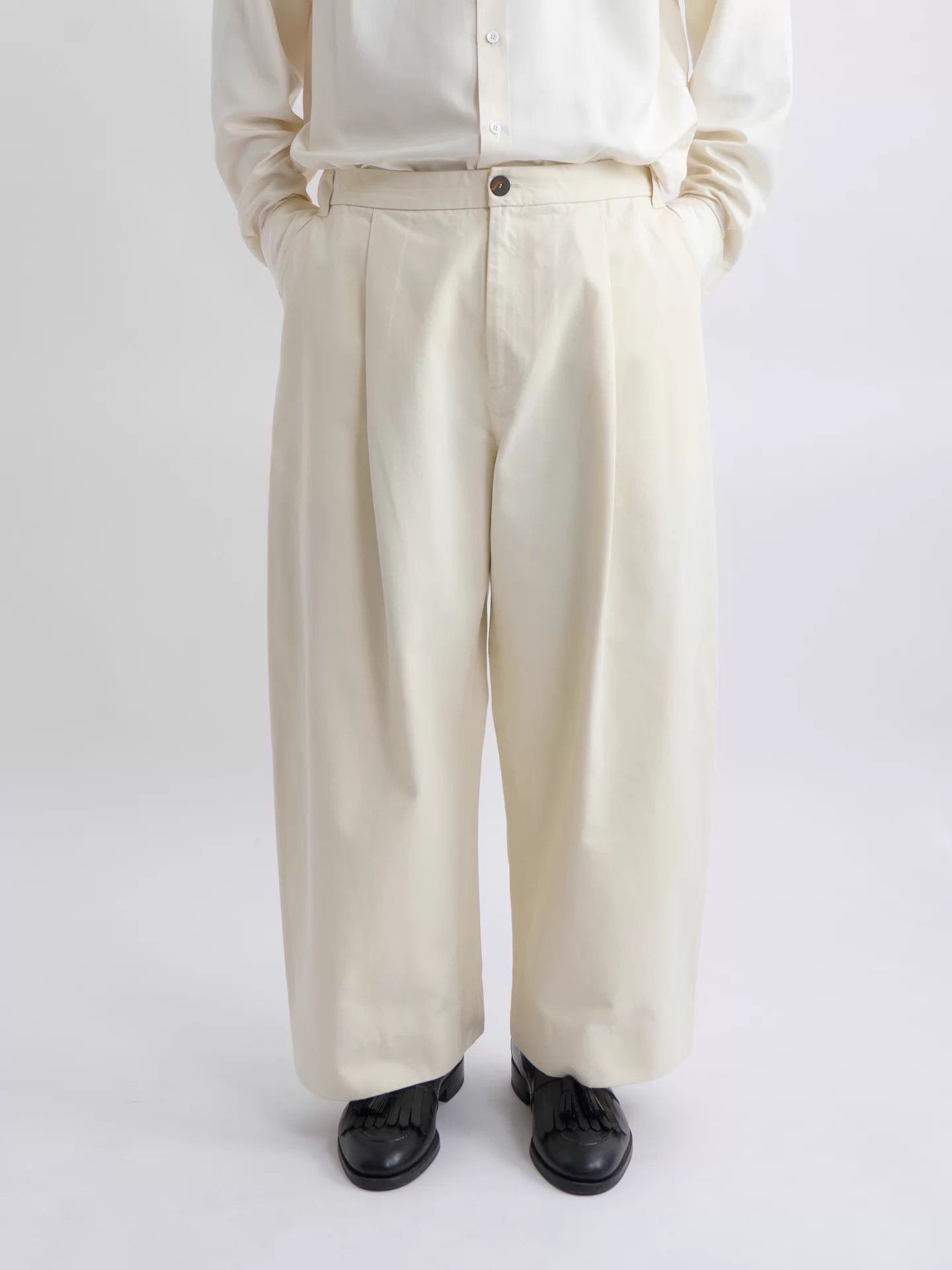 Studio Nicholson STUDIO NICHOLSON Cream High-Waist Wide-Leg Pants XL Size US 36 / EU 52 - 2 Thumbnail