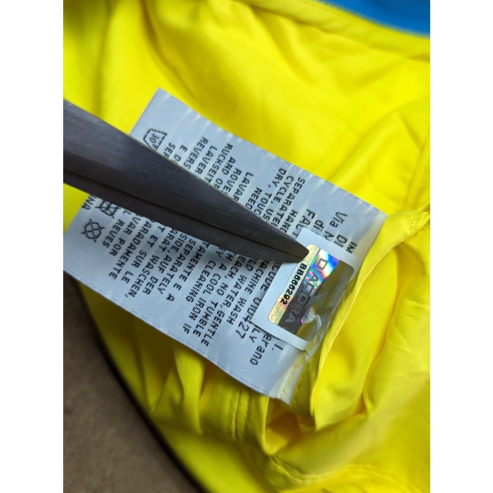Diadora DIADORA Windstopper Mens Jacket Size Medium Lightweight Full Zip Sport Yellow Jacket Mens Windbreaker Athletic Shirt? Size US M / EU 48-50 / 2 - 6 Thumbnail