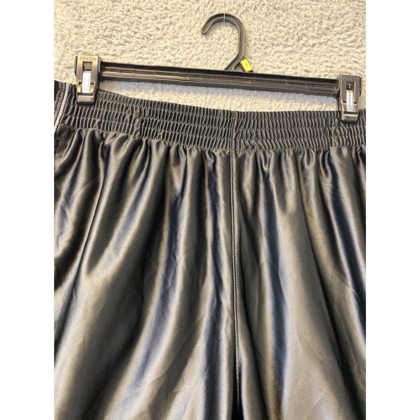 Champion VINTAGE Champion Athletic Shorts Men XL Black Pockets Drawstring 34-36 Sports Authentic Athleticwear Mens Size US 36 / EU 52 - 3 Thumbnail