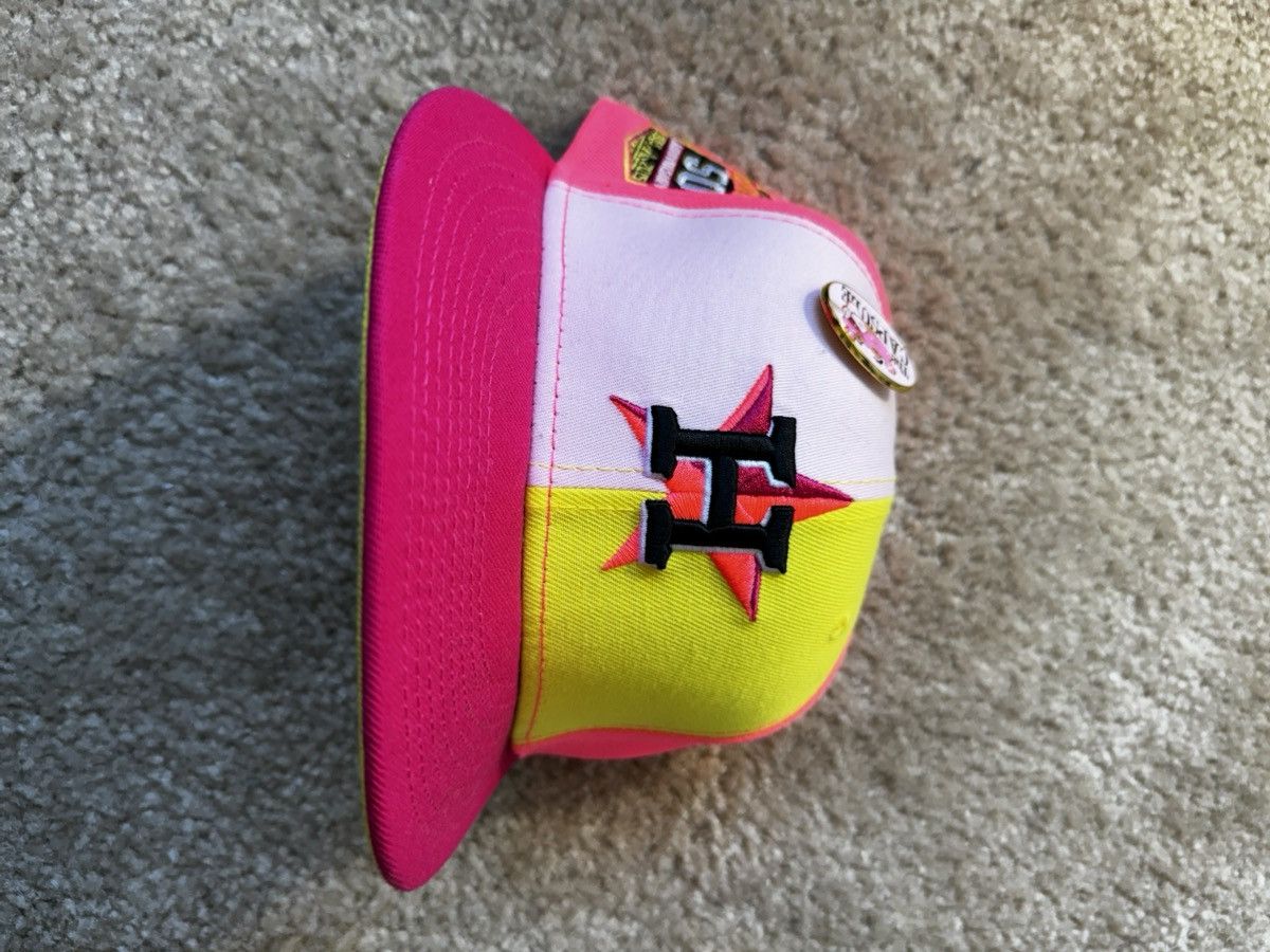 New Era Houston Astros Capsule Hats Pink Panther Exclusive 7 1/8 Size ONE SIZE - 1 Thumbnail