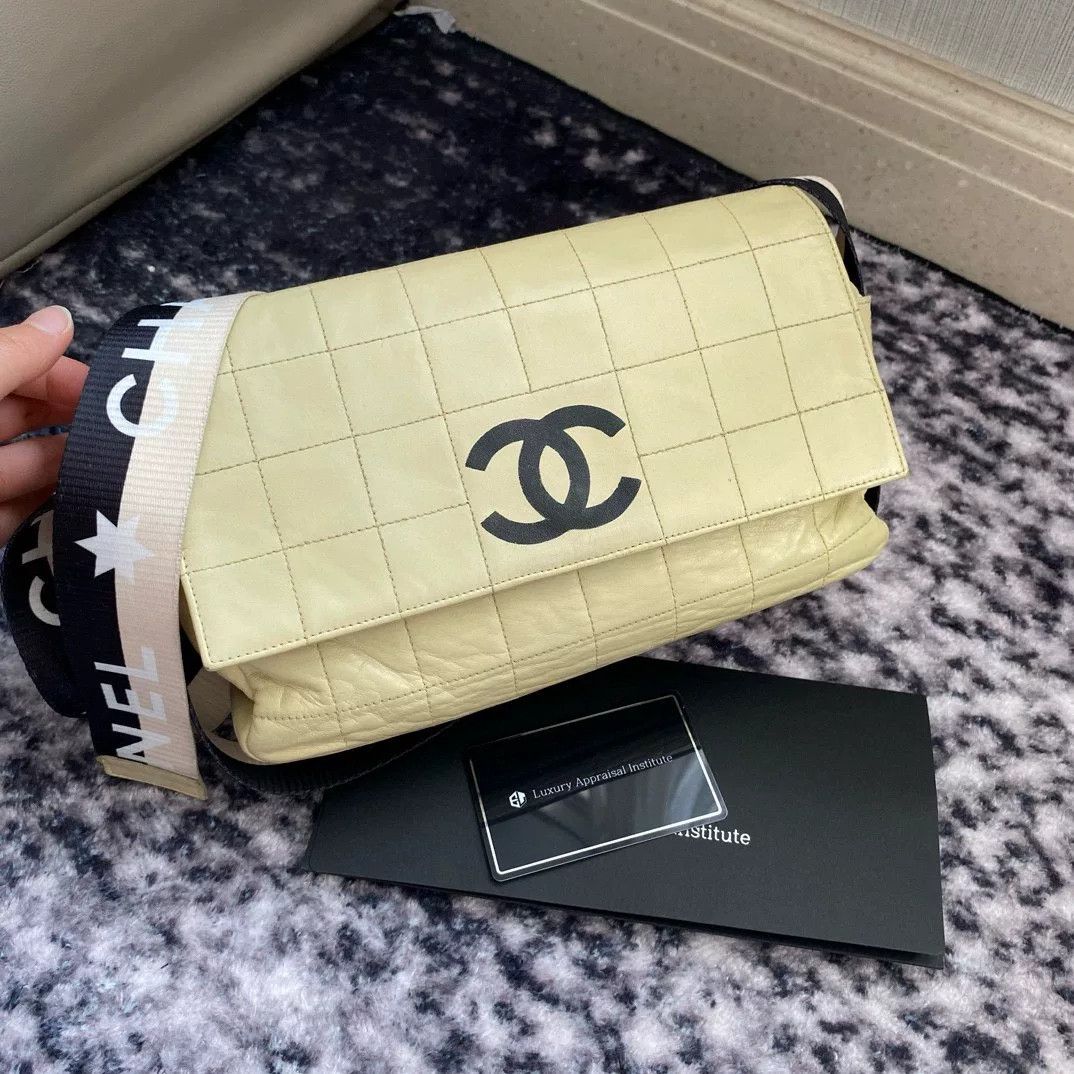 Chanel Pre-loved Bag Very good condition Size ONE SIZE - 1 Thumbnail