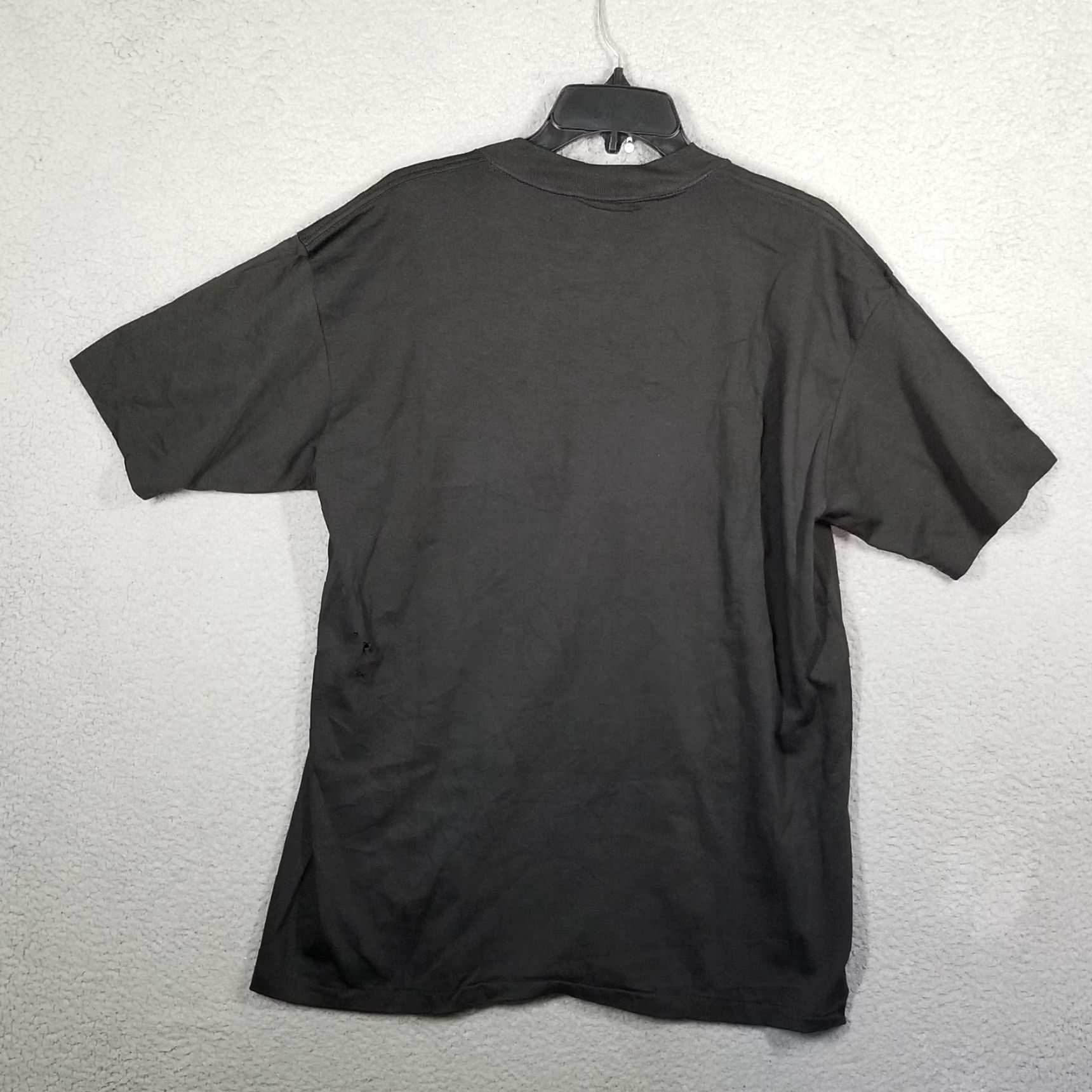 Vintage VINTAGE Oneita Football Baseball Basketball Softball Team Sports Graphic Tee Shirt Large Black 1970s Mens Size US L / EU 52-54 / 3 - 3 Thumbnail