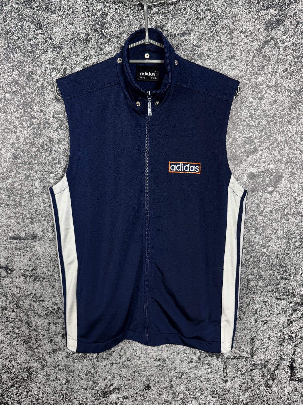 Adidas Adidas Vintage Zip Up Vest The Brand With The Three Stripes Size US S / EU 44-46 / 1 - 2 Thumbnail