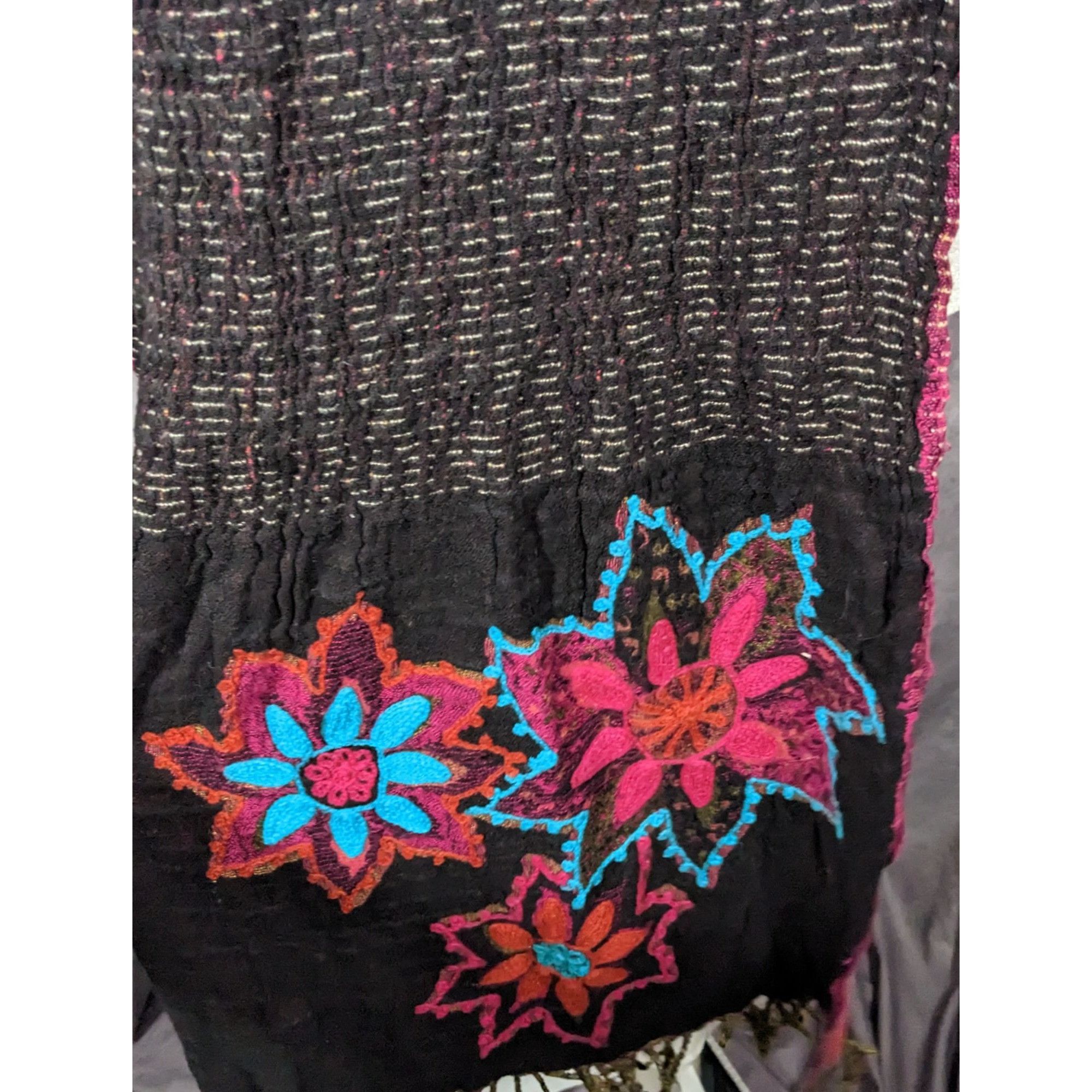 Other Vintage Bohemian Grey And Pink Floral Embroidered Scarf Size ONE SIZE - 10 Thumbnail