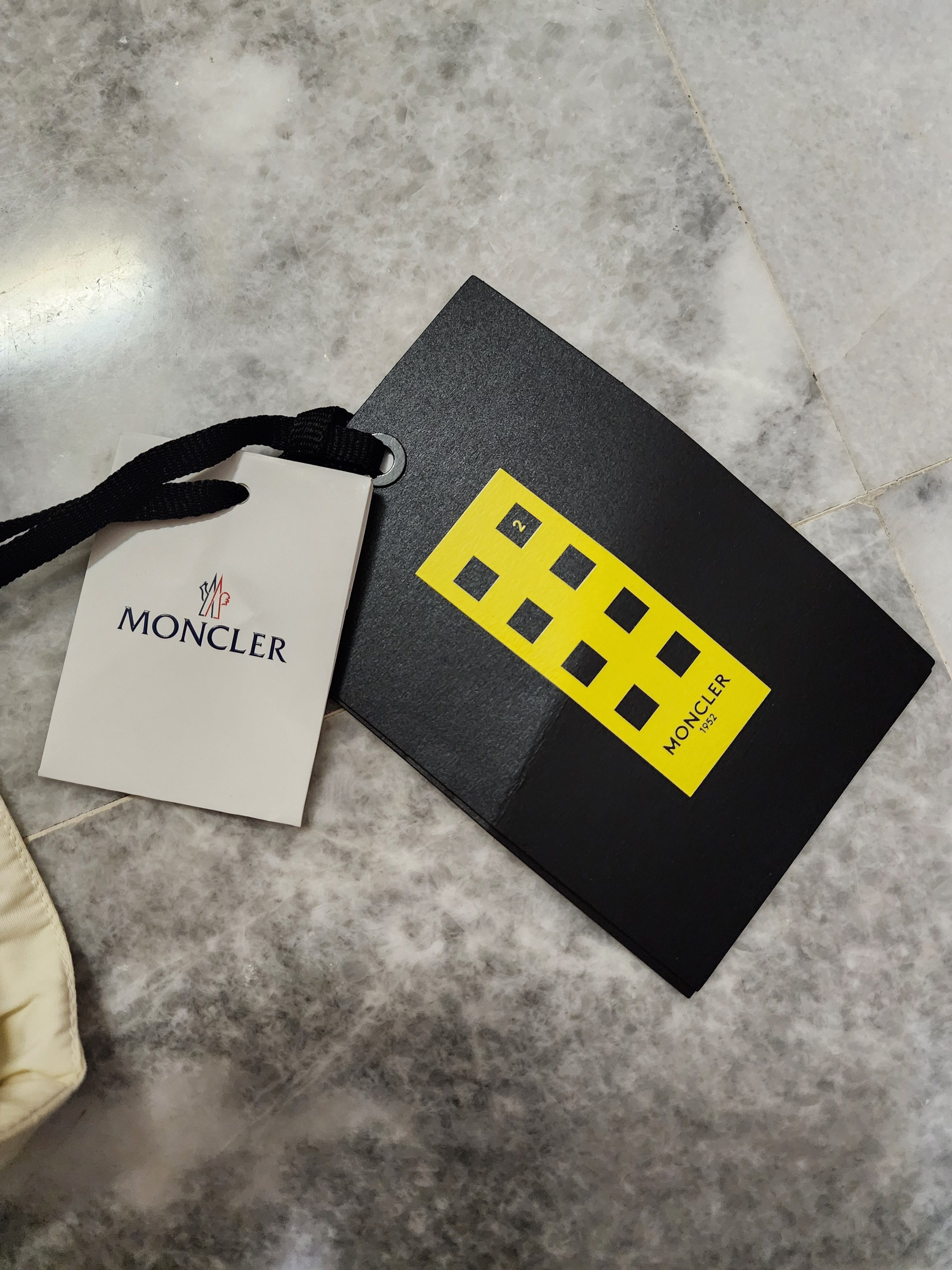 Moncler 2 Moncler 1952 Jogging Pants Size US 36 / EU 52 - 12 Thumbnail