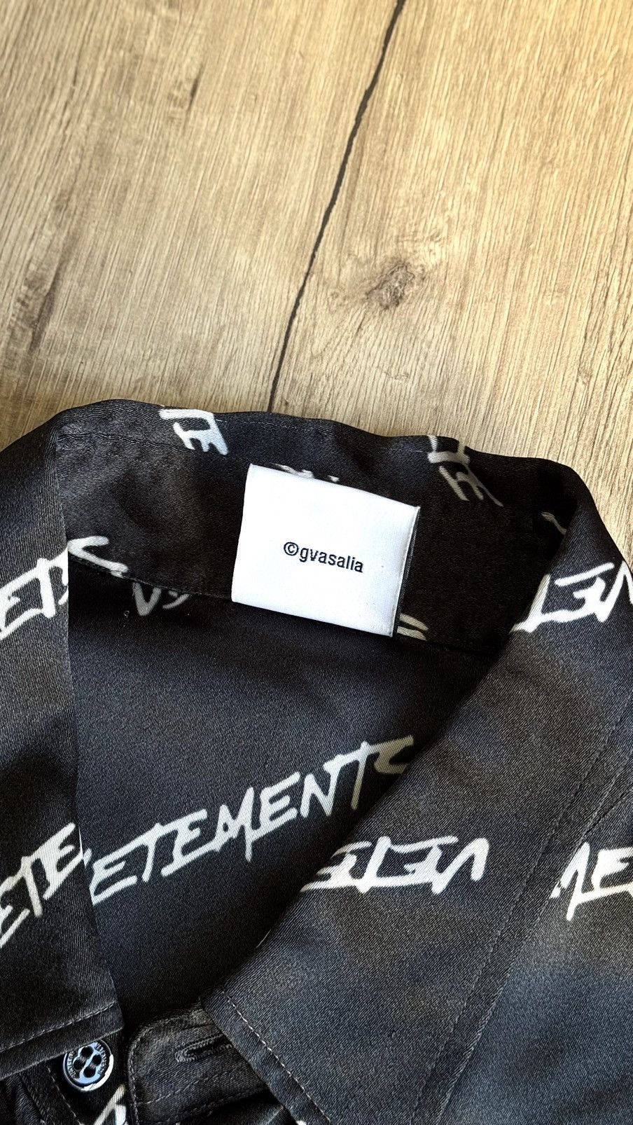 Vetements VETEMENTS MONOGRAM SHIRT Size US S / EU 44-46 / 1 - 5 Thumbnail