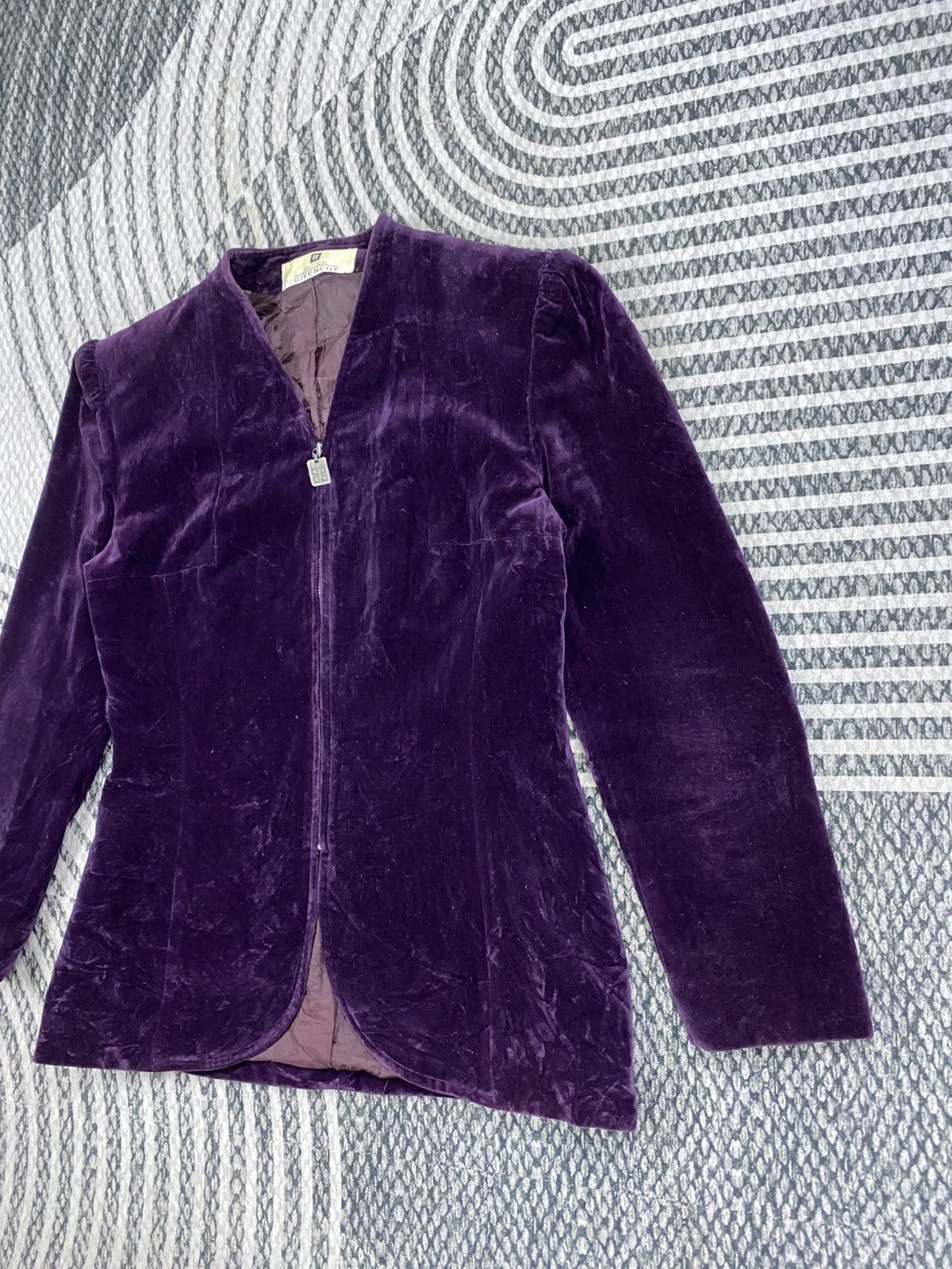 Givenchy Vintage Givenchy Boutiques Collection Velvet Zipper Jacket Size M / US 6-8 / IT 42-44 - 4 Thumbnail