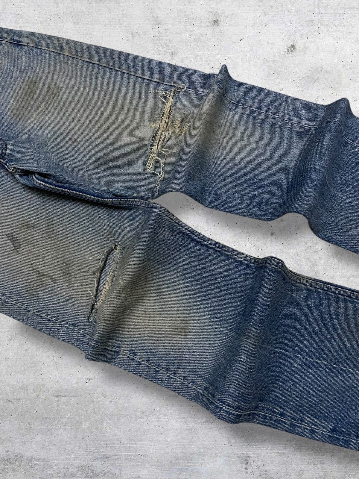 Levi's Vintage Clothing VINTAGE 501 LEVIS OG 90S DESIGNER RIPPED MUDWASH DIRT DENIM Size US 32 / EU 48 - 6 Thumbnail