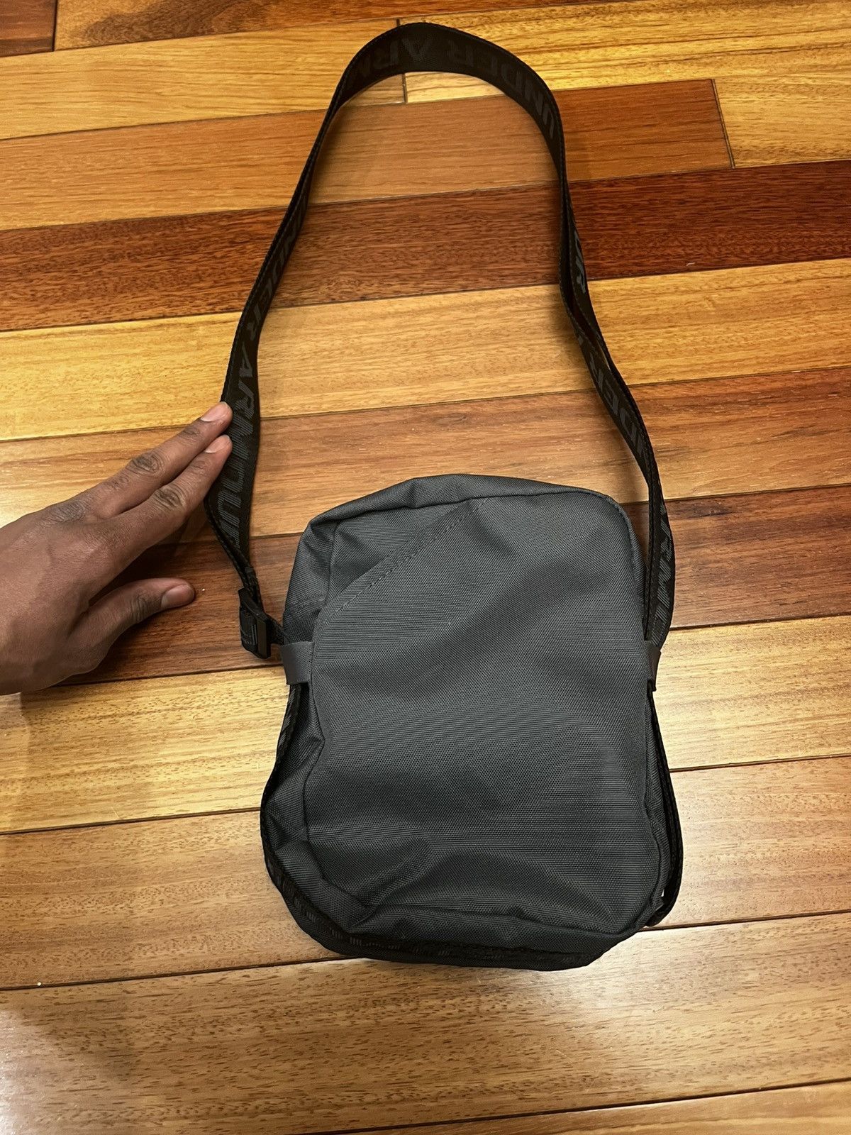 Under Armour Under Armor Cross Body Bag Size ONE SIZE - 4 Thumbnail