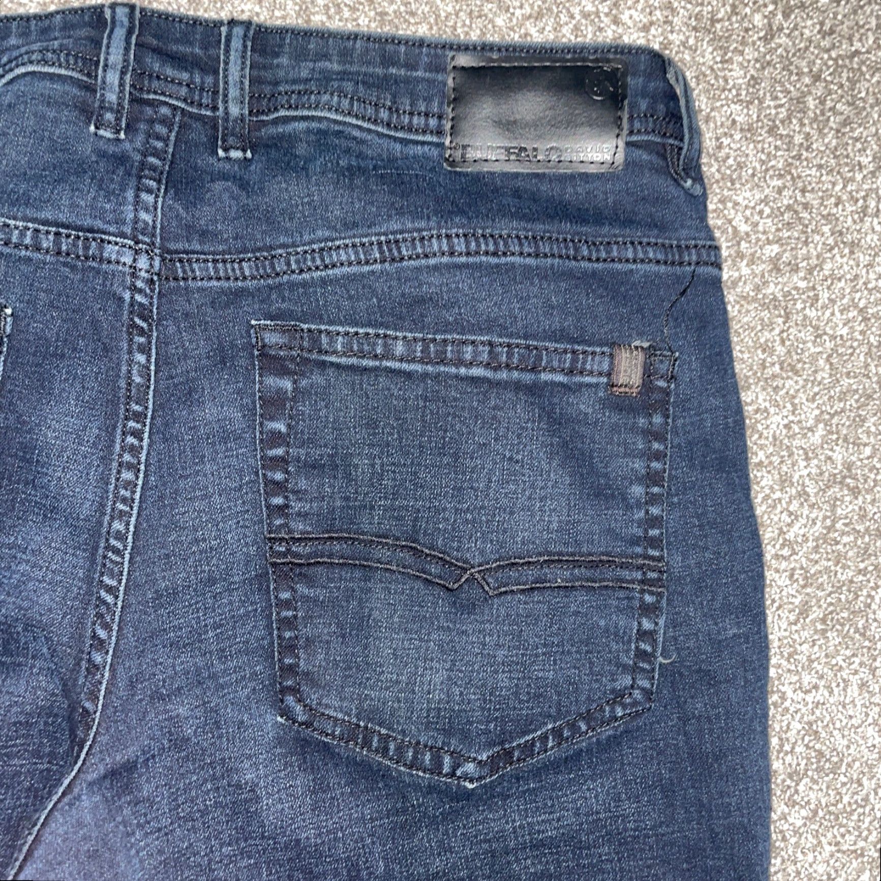 Buffalo David Bitton Buffalo David Bitton Jeans Dark Blue Straight Mens 36x30 Blue 38 Regular Inseam 30 Mens Jeans Dark Blue Straight Buffalo David Bitton Size US 38 / EU 54 - 2 Thumbnail