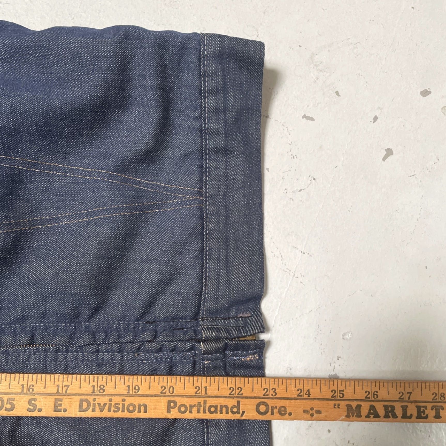 Vintage VINTAGE Montgomery Ward Denim Jacket Trucker Full Zip 42 Blue Cotton Denim Workwear 60s 70s Mens Womens Unisex Adults - 42 Size US XS / EU 42 / 0 - 7 Thumbnail