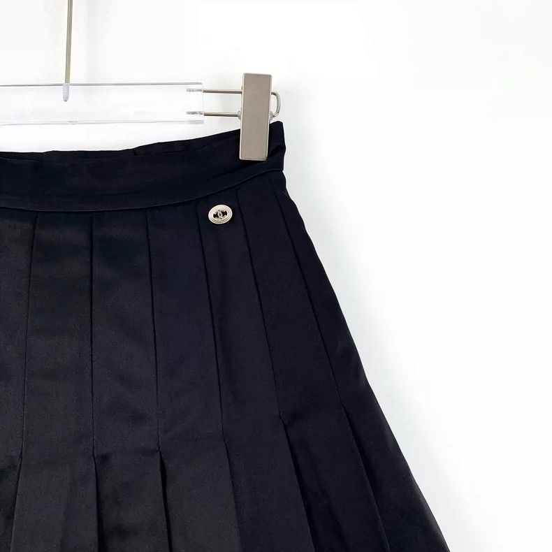 Chanel Chanel Black logo silk pleated skirt short skirt Nextarrow- Size 42" / US 20 - 3 Thumbnail