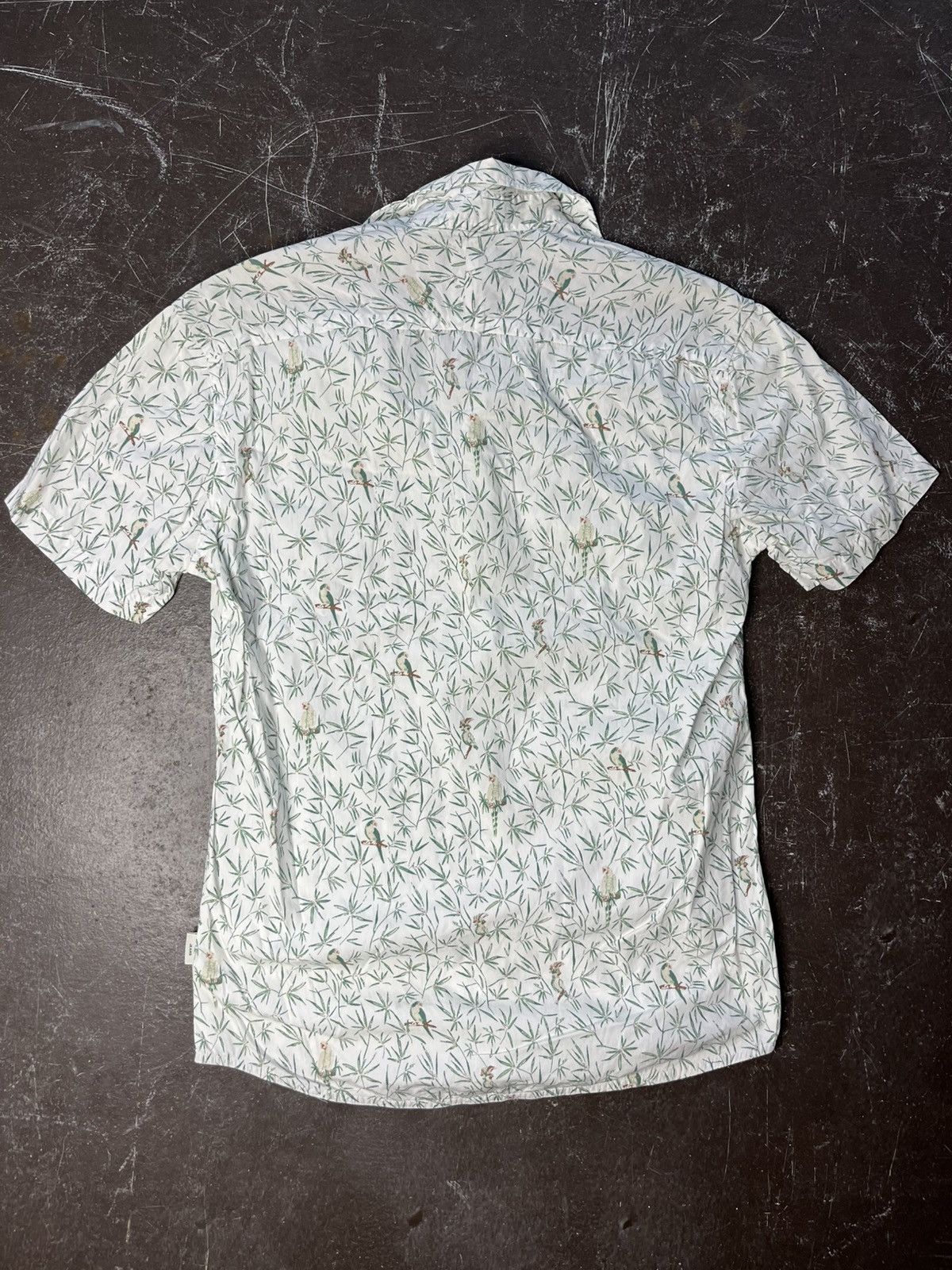 Paul Smith short sleeved button up with jungle pattern Size US S / EU 44-46 / 1 - 2 Thumbnail